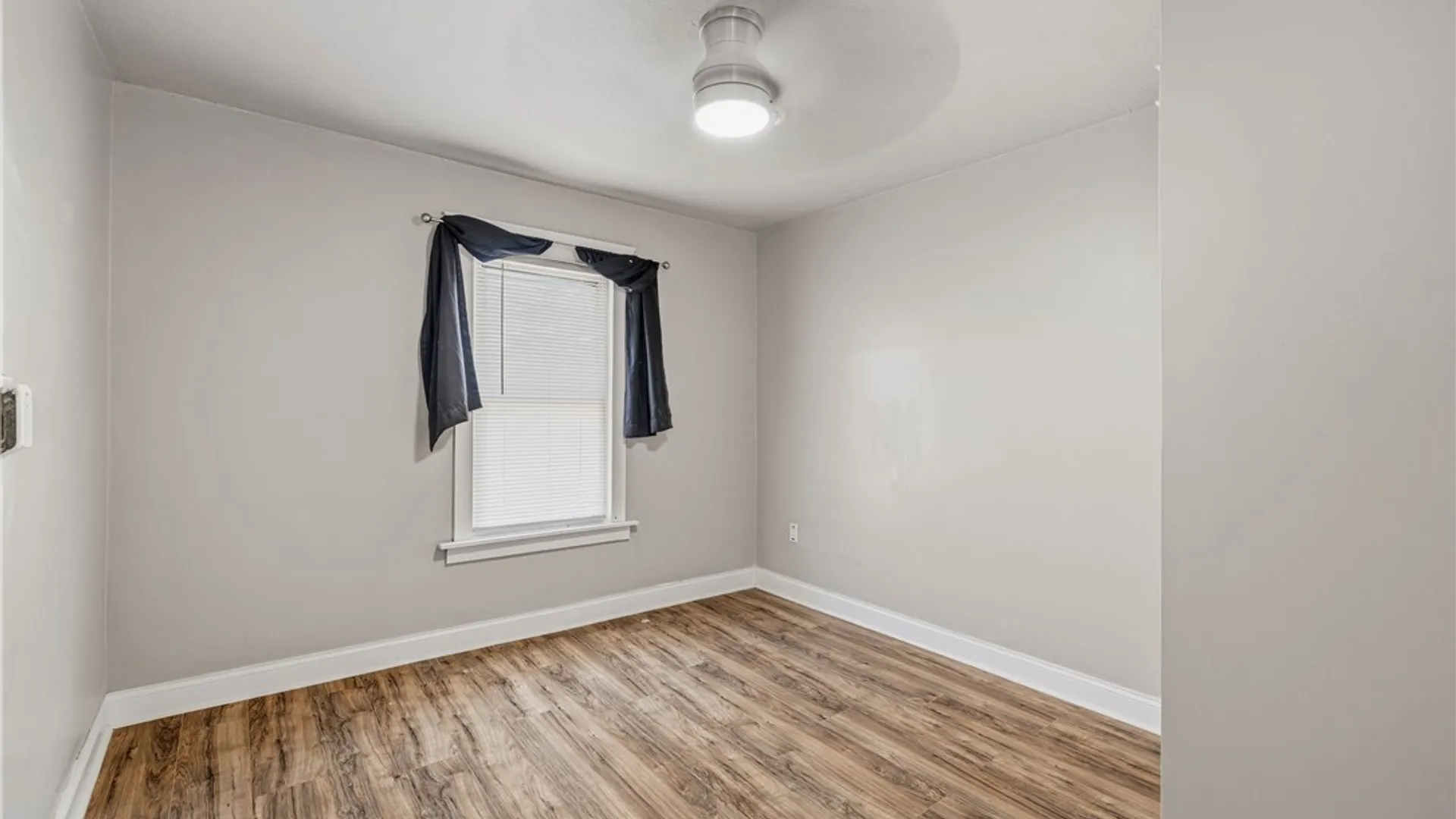 Property at 2526 Walnut Avenue, Niagara Falls, NY 14301 16