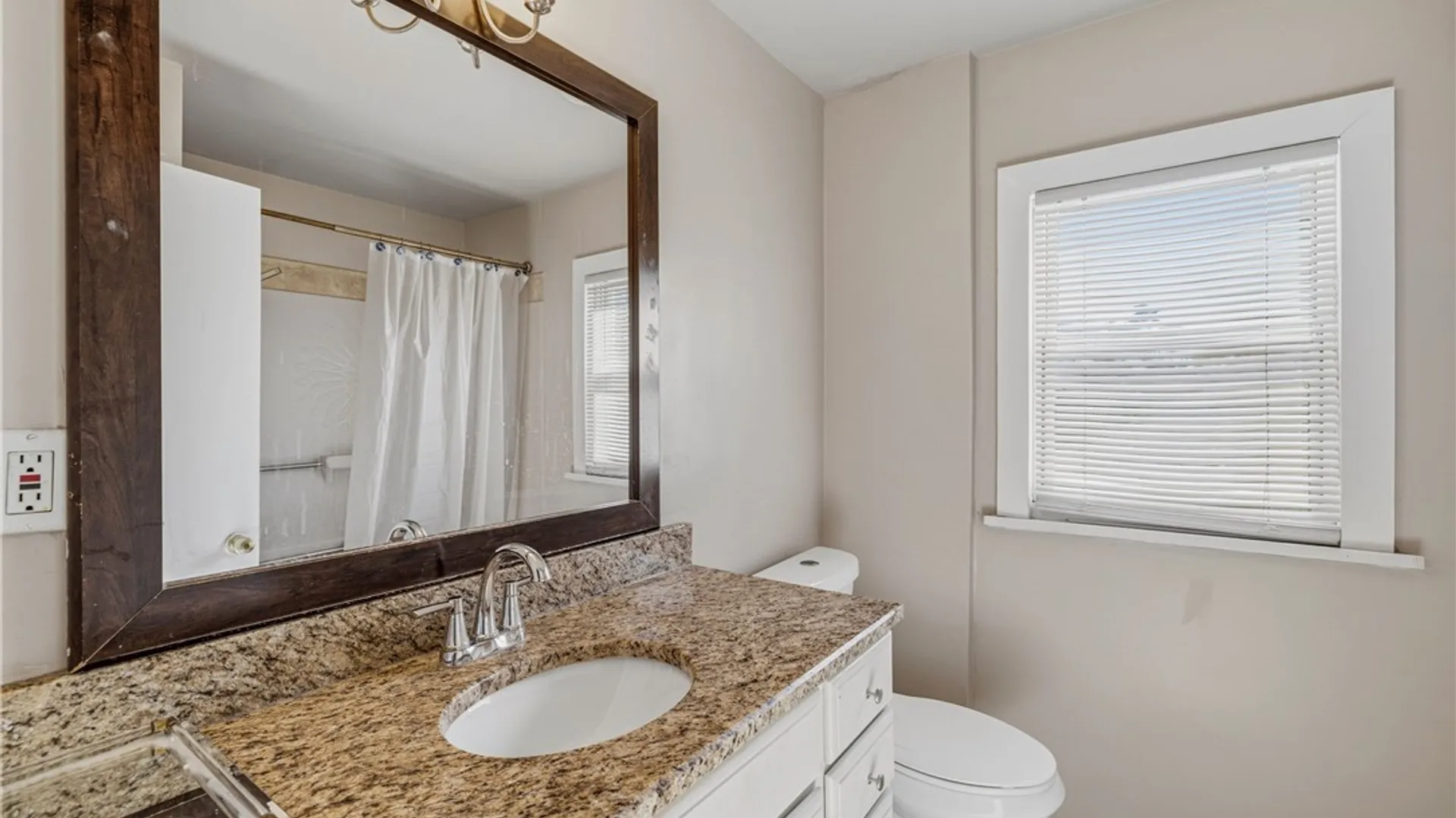 Property at 2526 Walnut Avenue, Niagara Falls, NY 14301 18