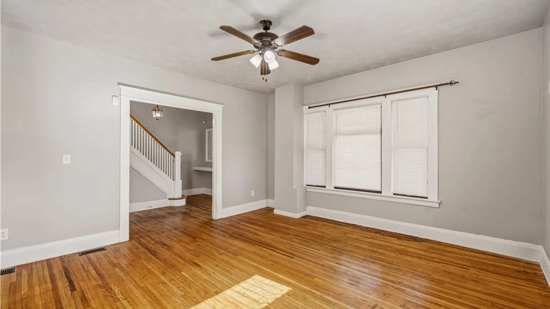 Property at 2526 Walnut Avenue, Niagara Falls, NY 14301 7
