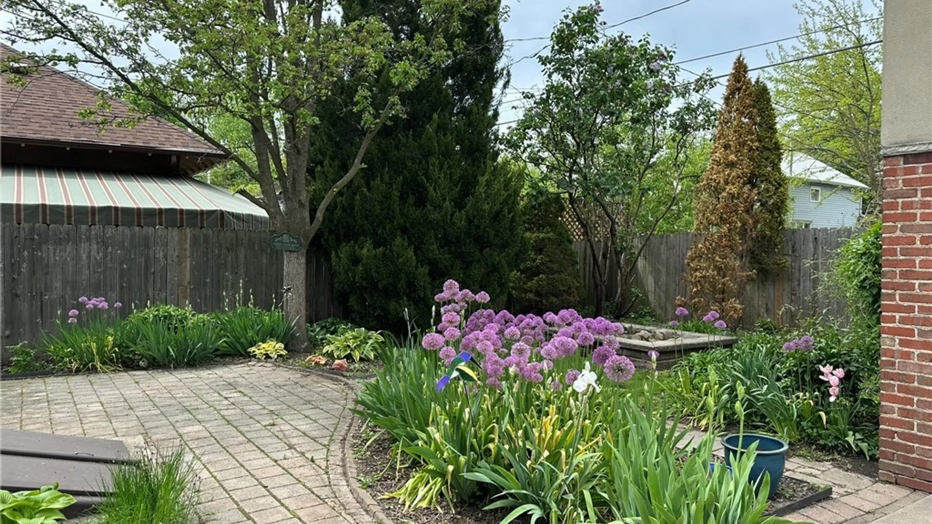 Property at 664 Orchard Parkway, Niagara Falls, NY 14301 24