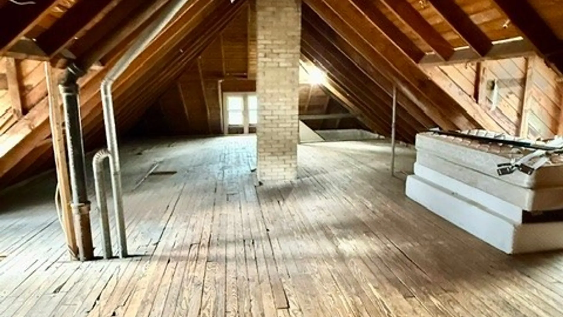Property at 709 Clarendon Street, Syracuse, NY 13210 17