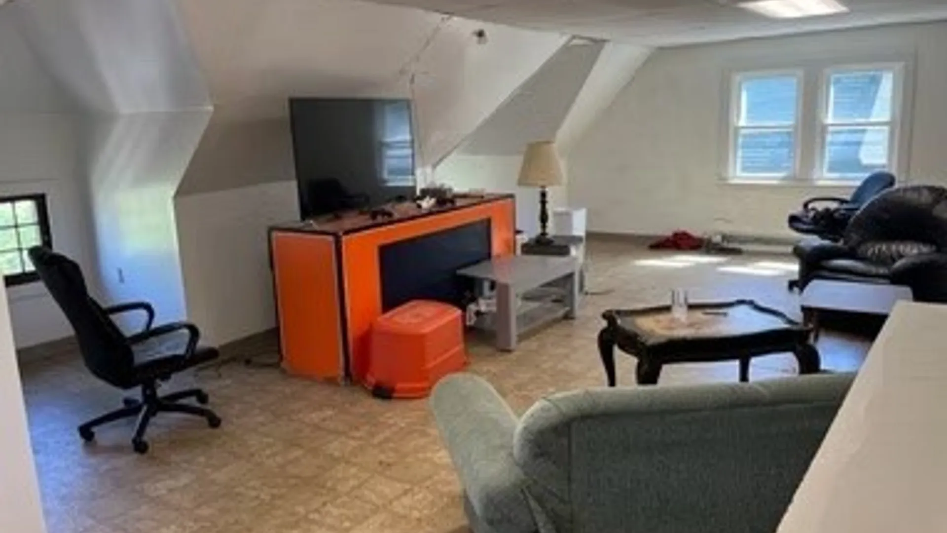 Property at 418 Euclid Avenue, Syracuse, NY 13210 4