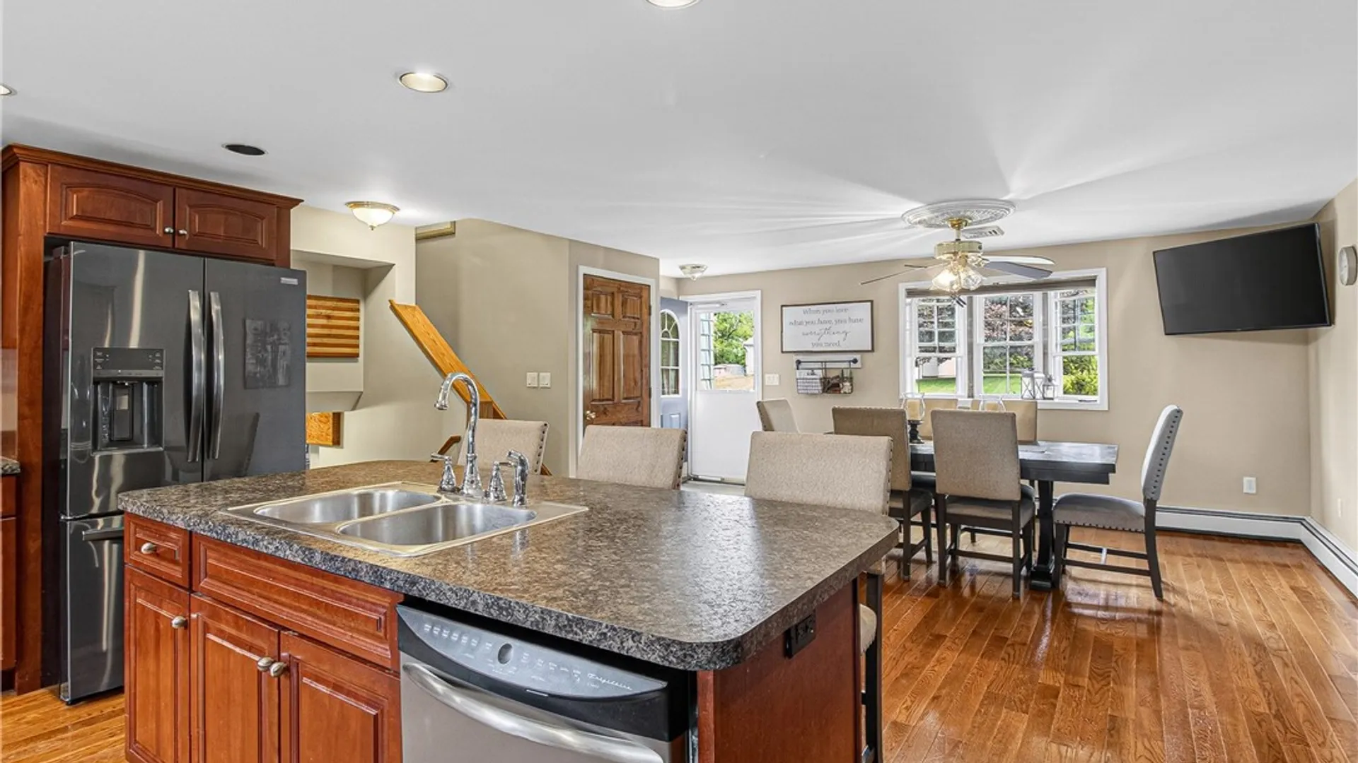 Property at 7 Clintonview Road, New Hartford, NY 13413 11