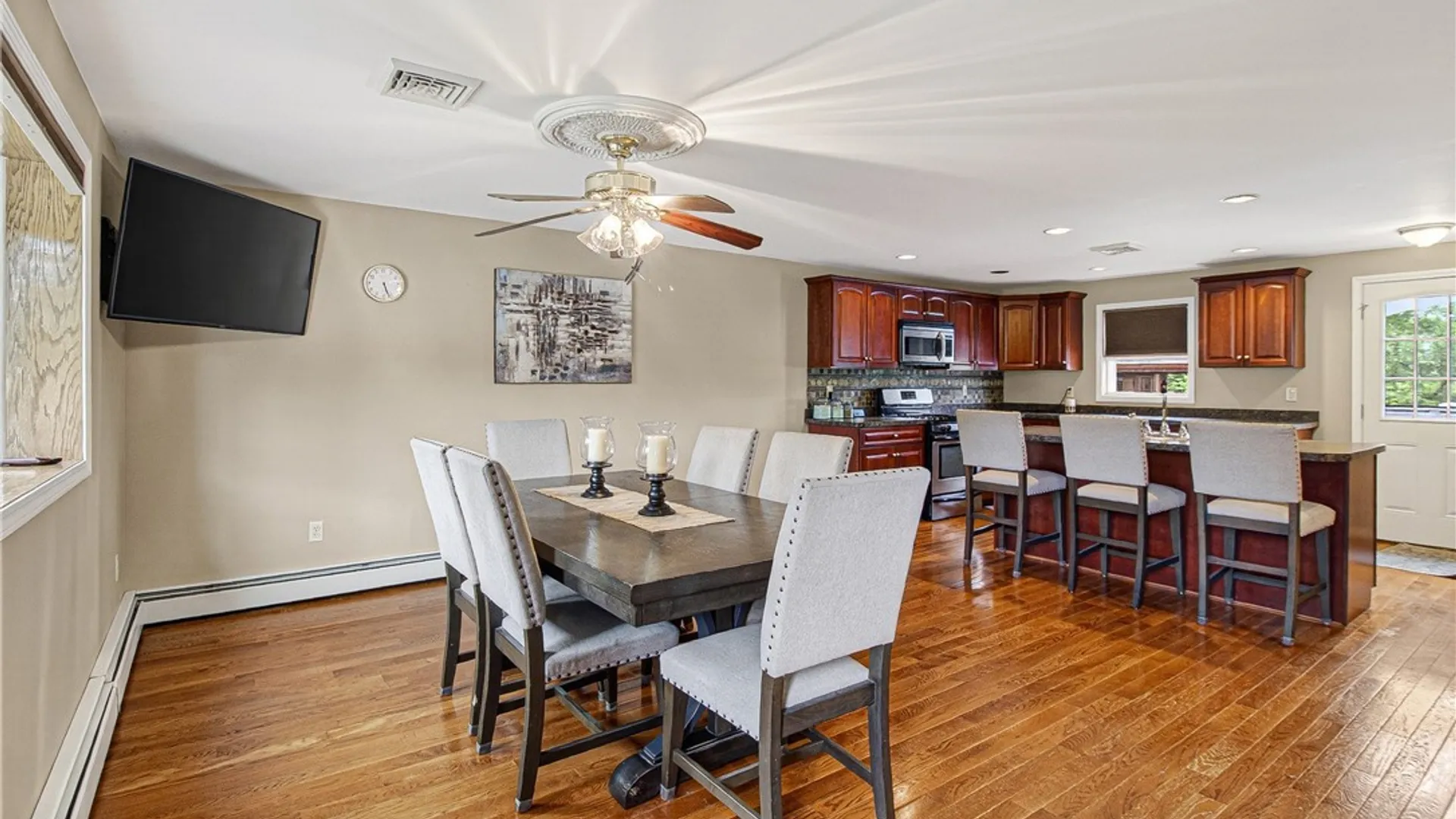 Property at 7 Clintonview Road, New Hartford, NY 13413 18