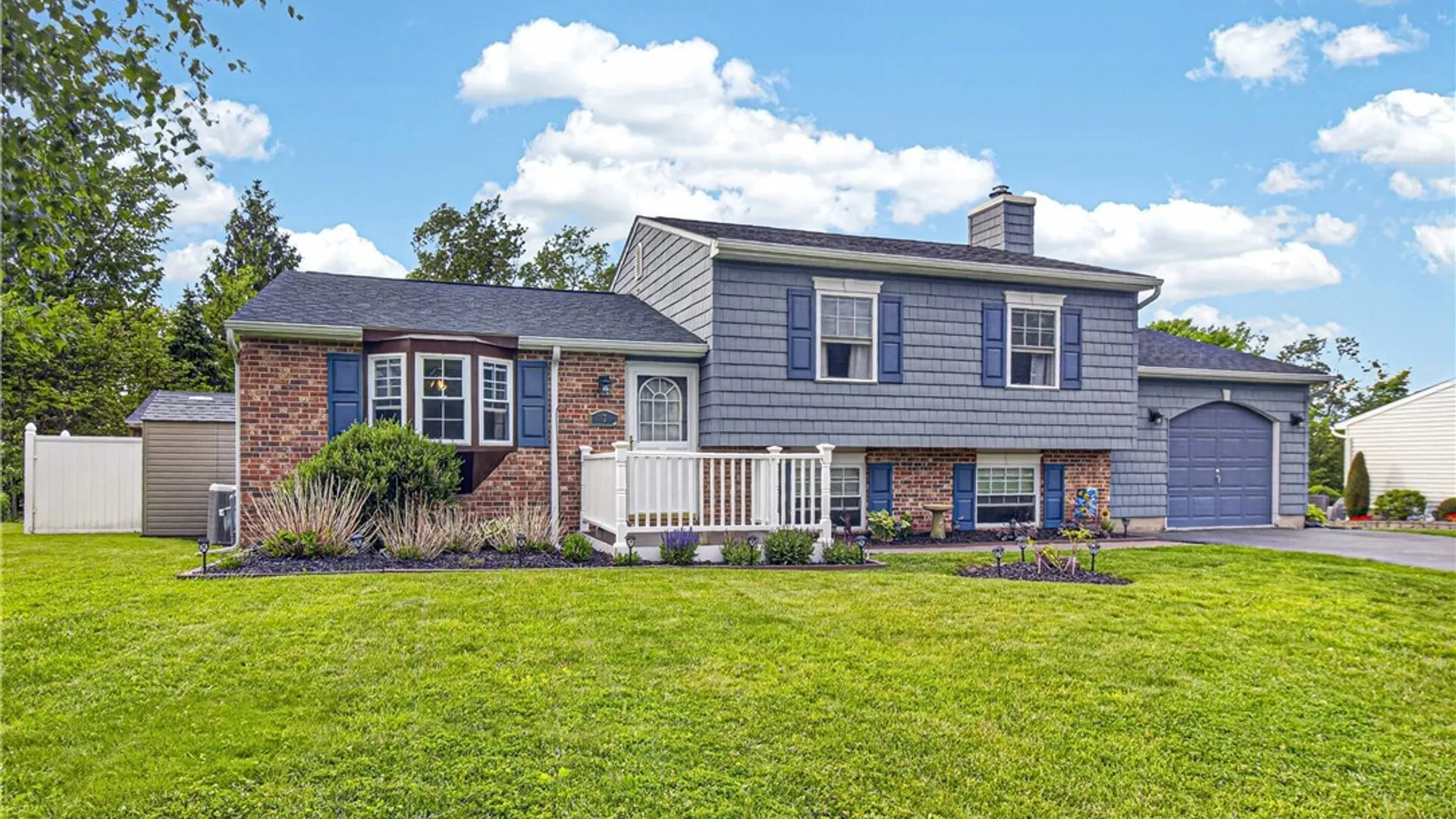 Property at 7 Clintonview Road, New Hartford, NY 13413 4