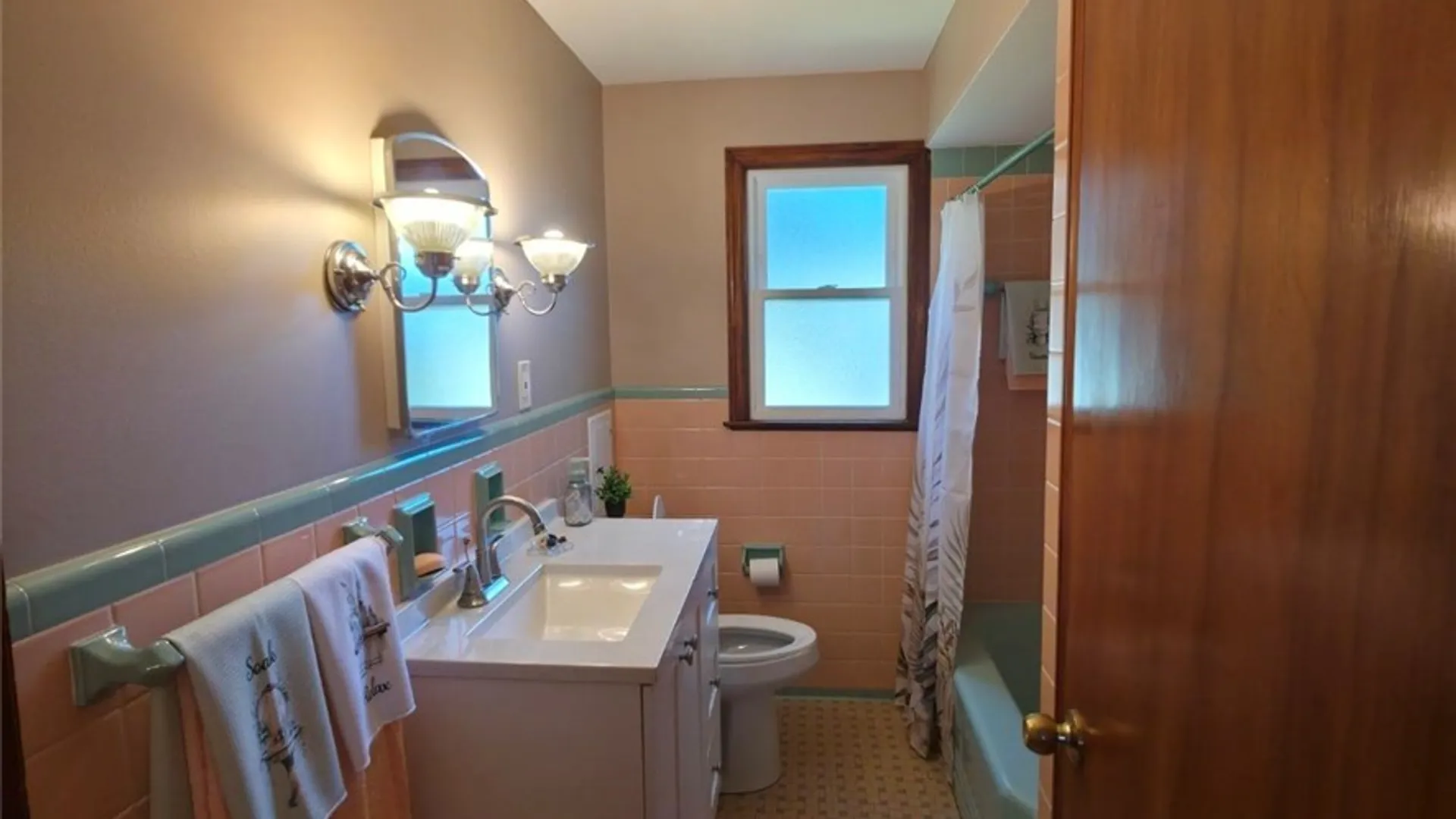 Property at 21 East And West Road, West Seneca, NY 14224 16