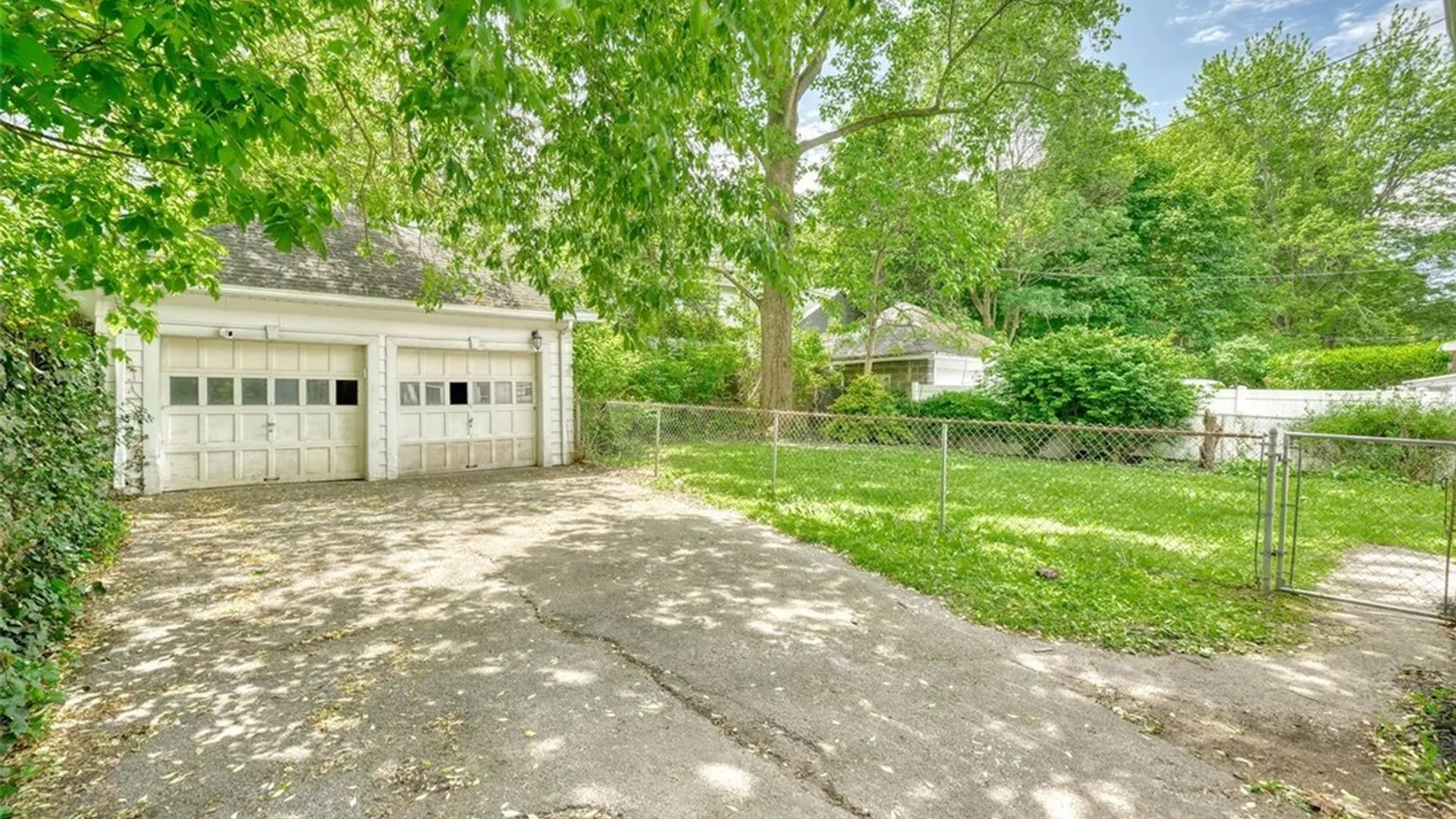 Property at 153 Seneca Parkway, Rochester, NY 14613 42