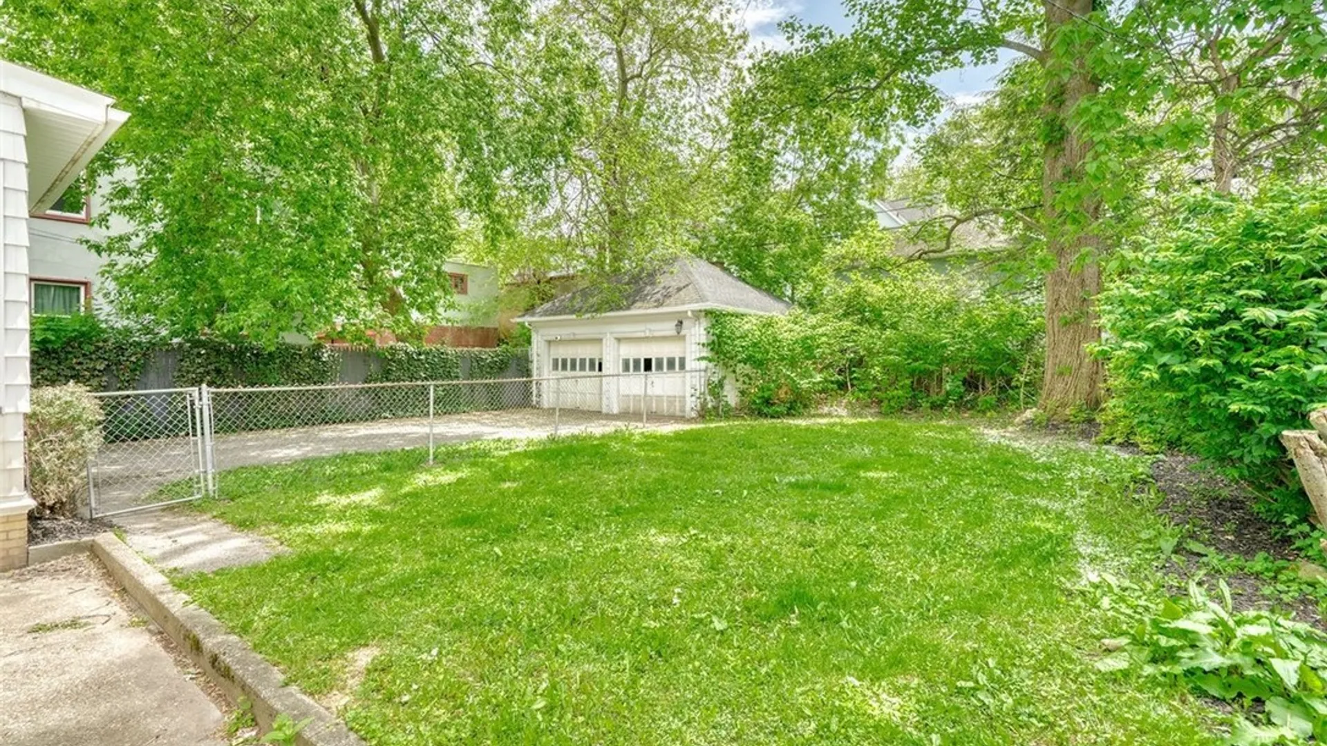 Property at 153 Seneca Parkway, Rochester, NY 14613 43