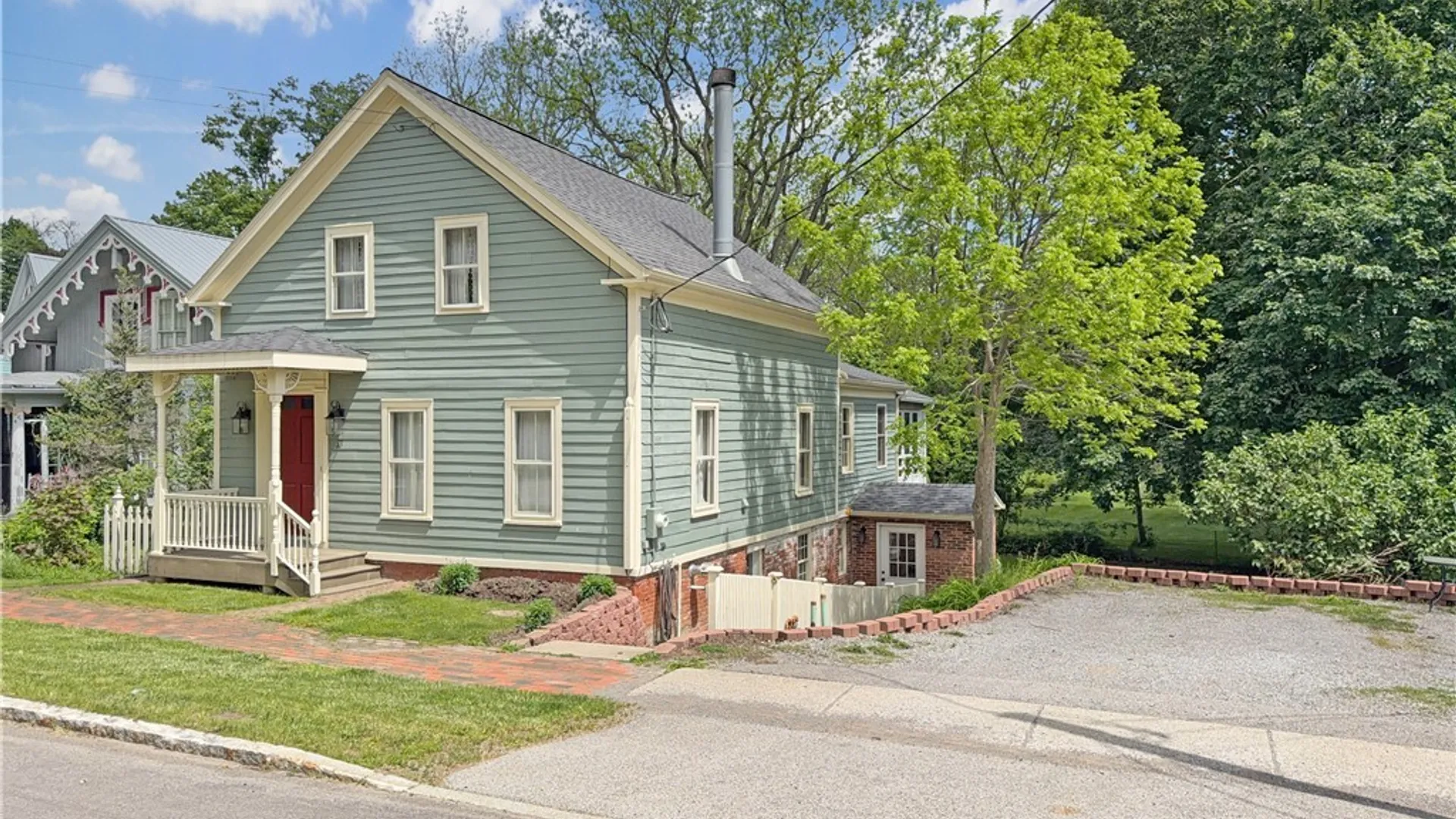 Property at 33 S Academy Street, Middlebury, NY 14591 2