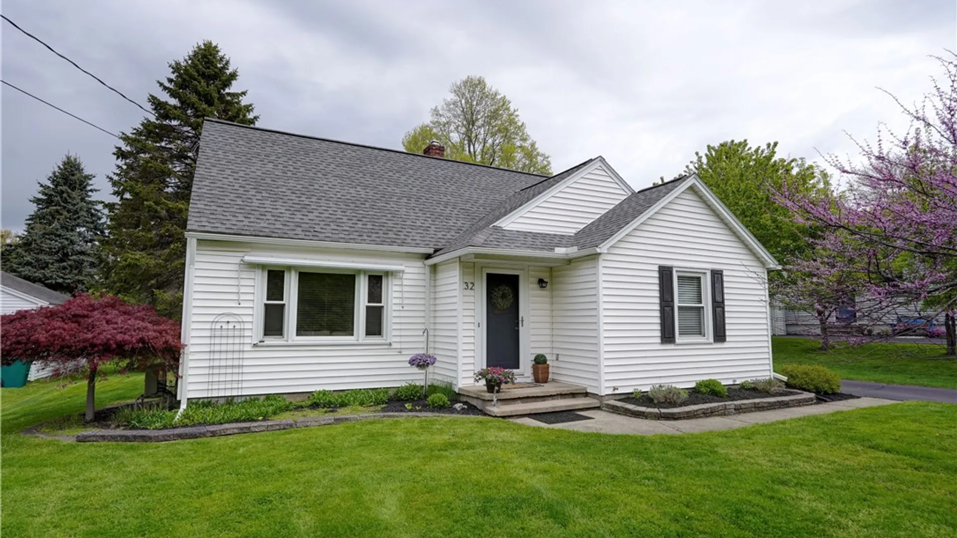 Property at 32 Rossman Drive, Penfield, NY 14580 2