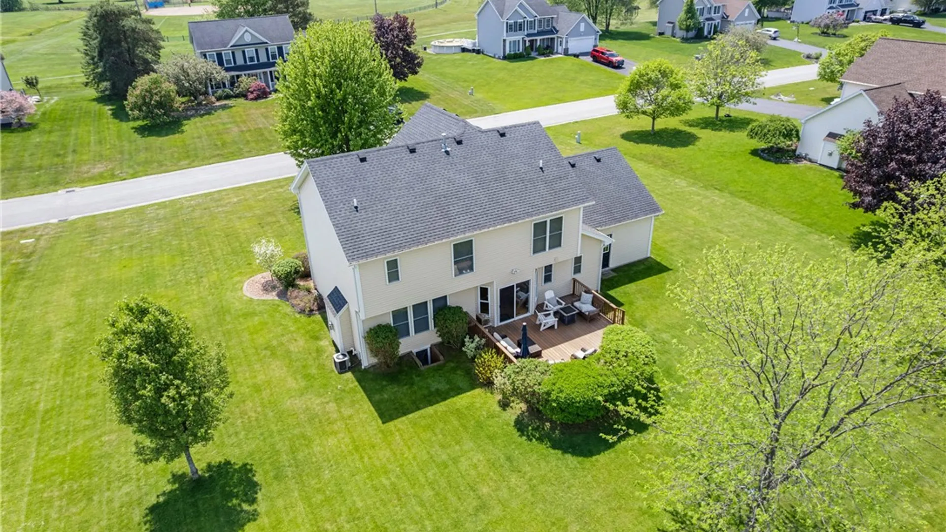 Property at 1332 Cherry Laurel Circle, Webster, NY 14580 33