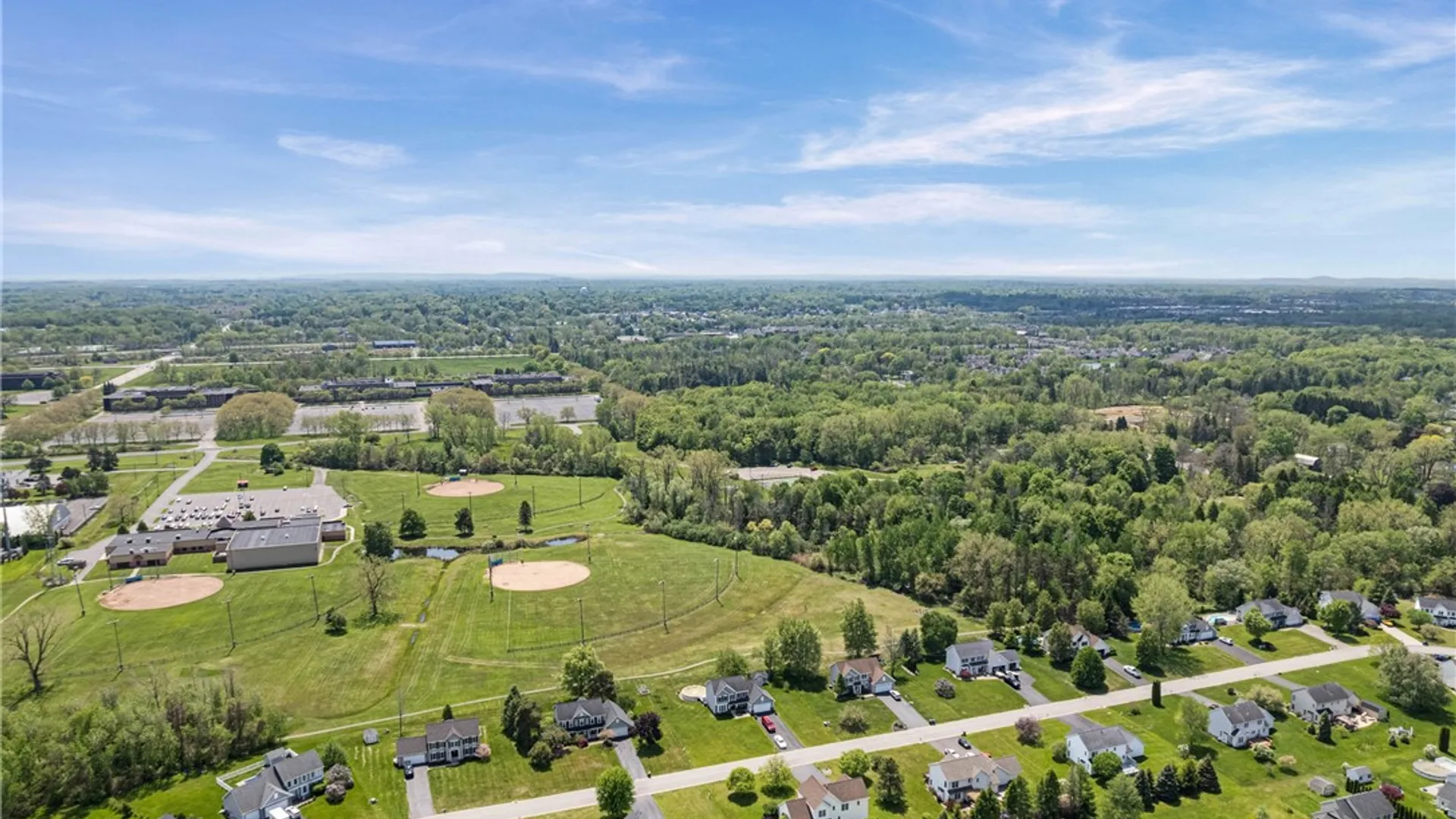 Property at 1332 Cherry Laurel Circle, Webster, NY 14580 36