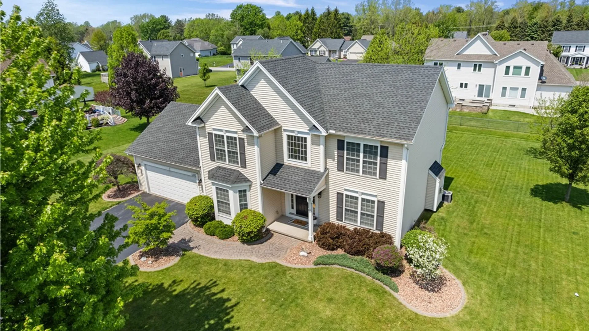 Property at 1332 Cherry Laurel Circle, Webster, NY 14580 4