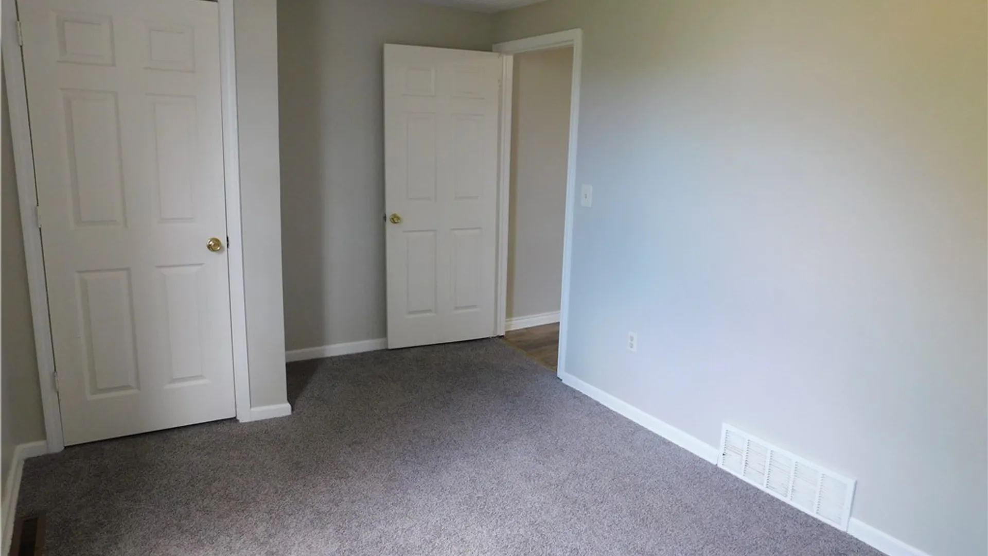 Property at 304 E Ellis Street, DeWitt, NY 13057 21