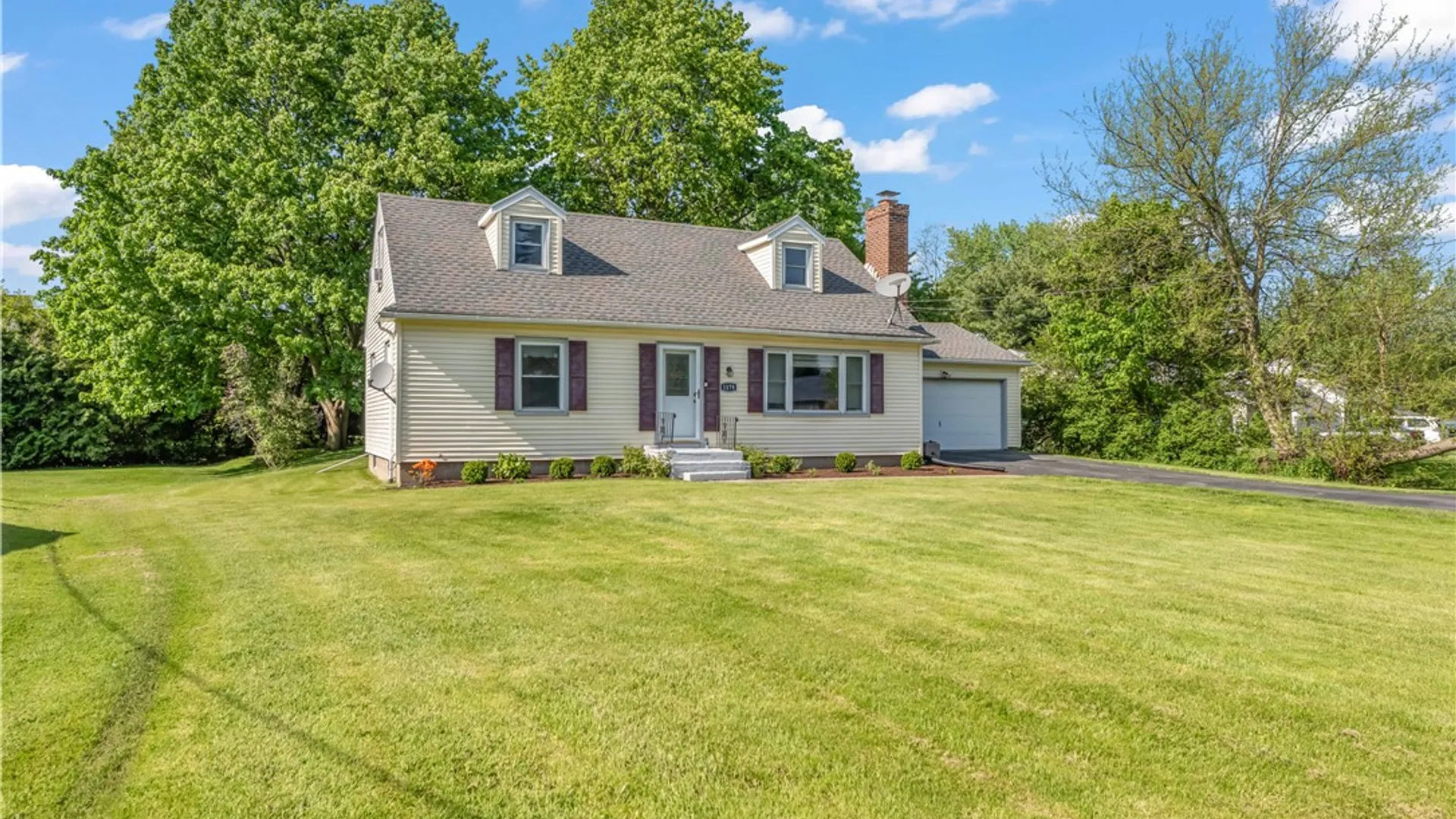 Property at 1178 State Road, Webster, NY 14580 3