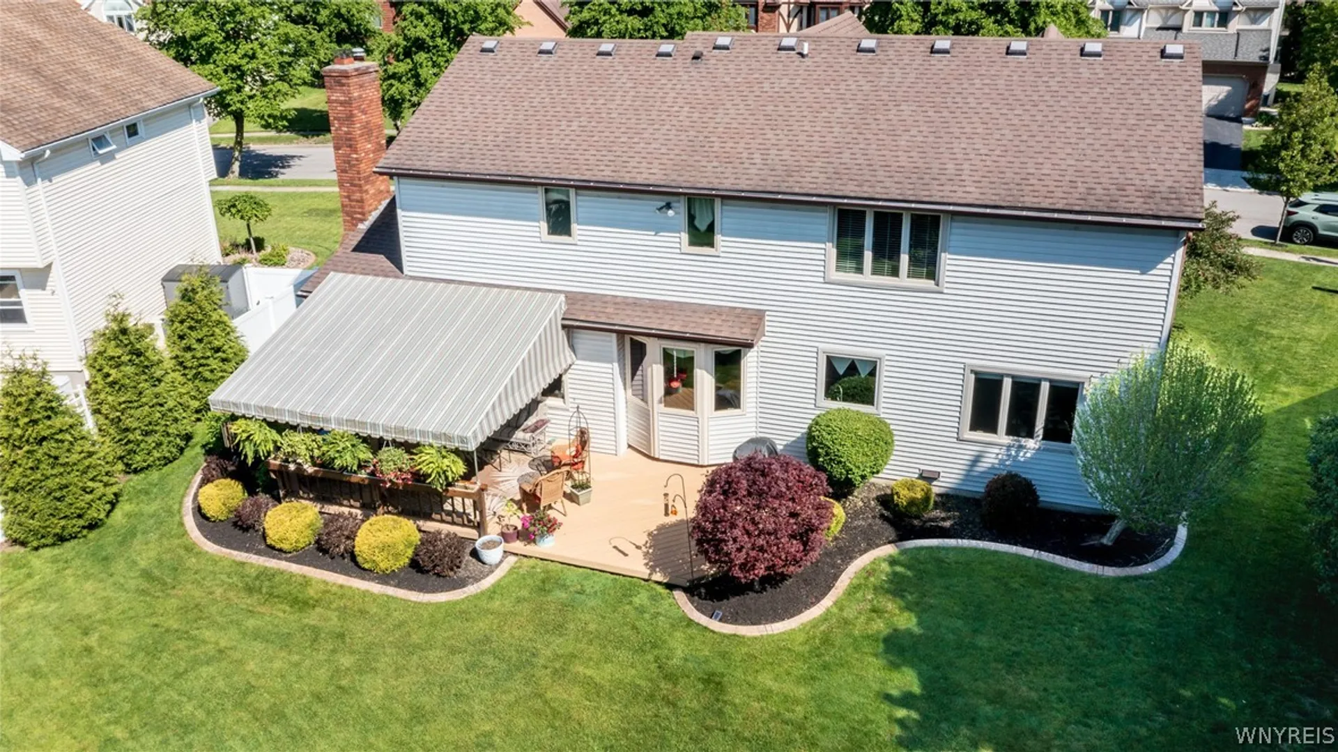 Property at 153 Londonderry Lane, Amherst, NY 14068 37