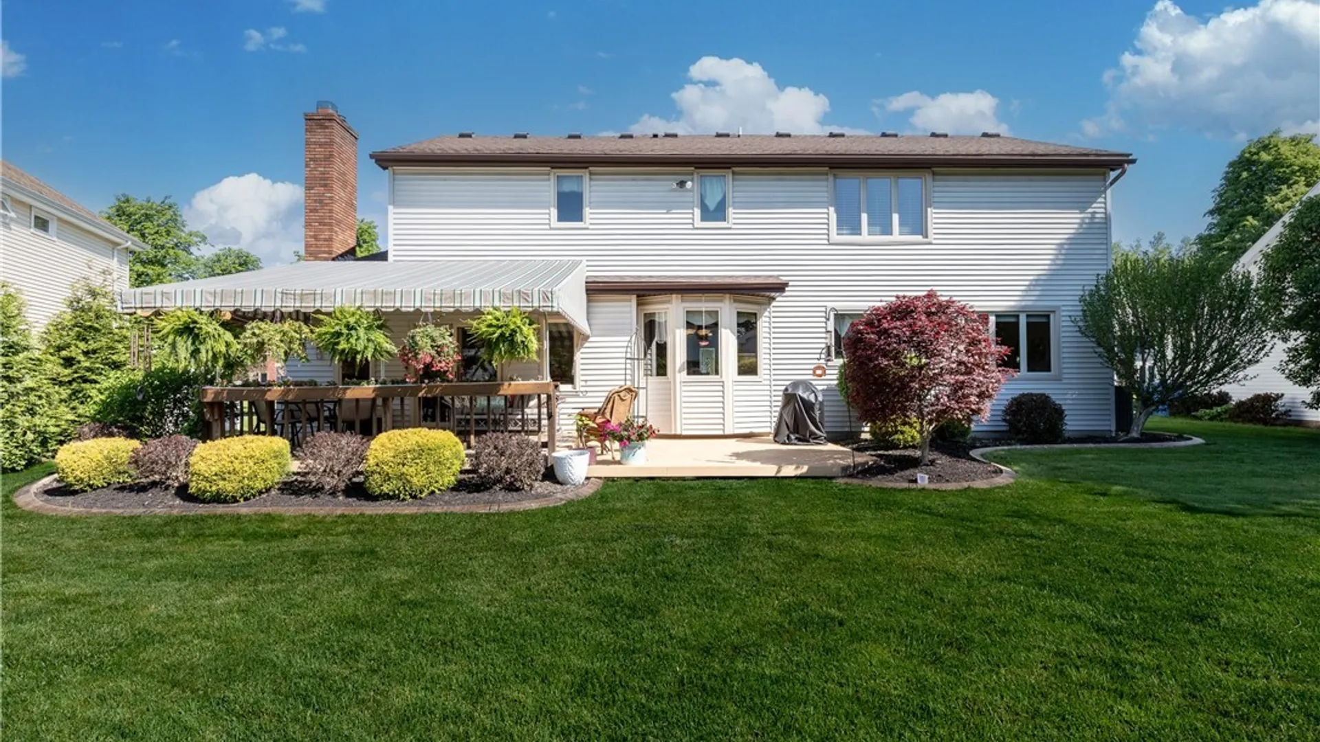 Property at 153 Londonderry Lane, Amherst, NY 14068 38