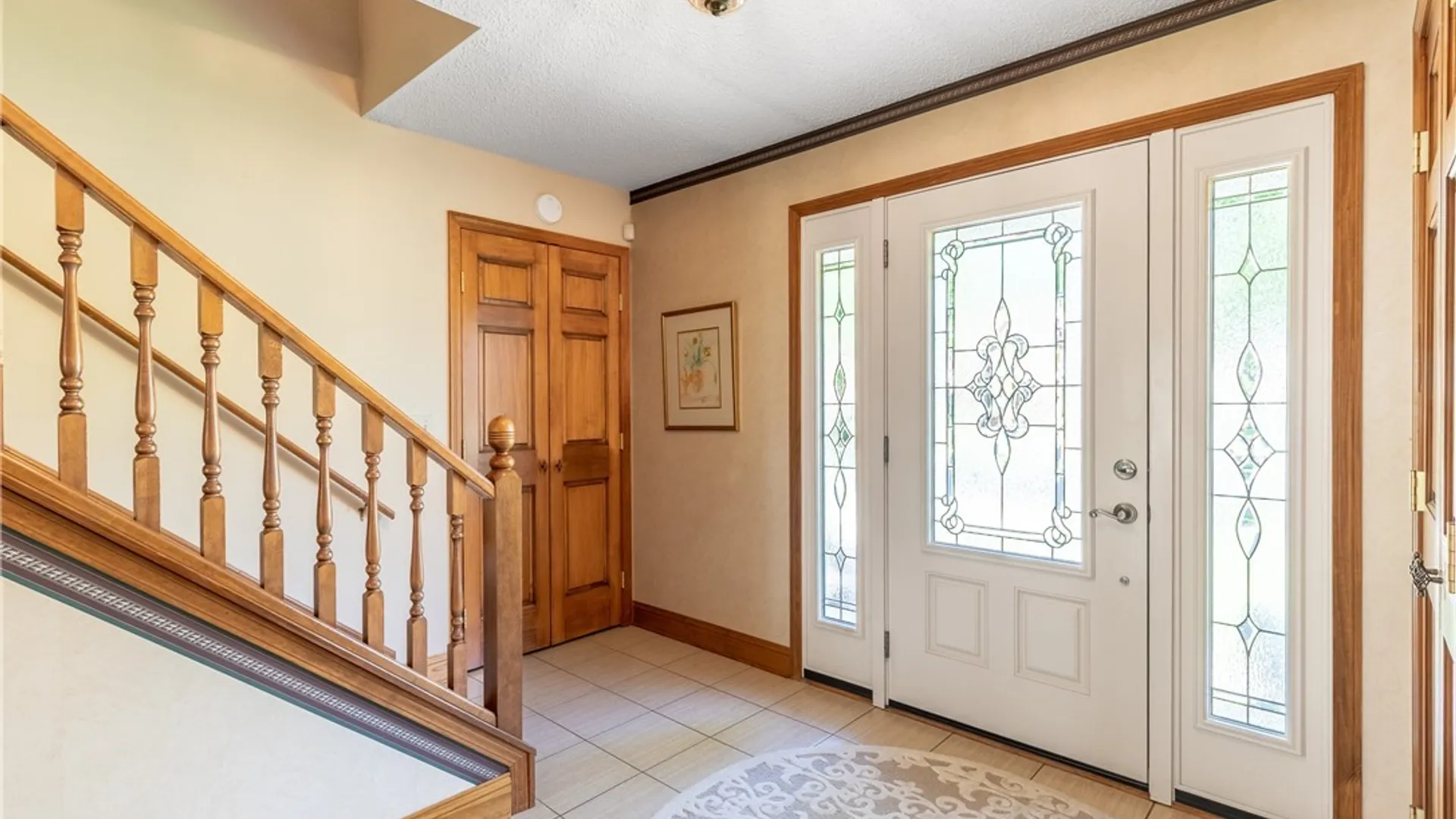 Property at 153 Londonderry Lane, Amherst, NY 14068 4