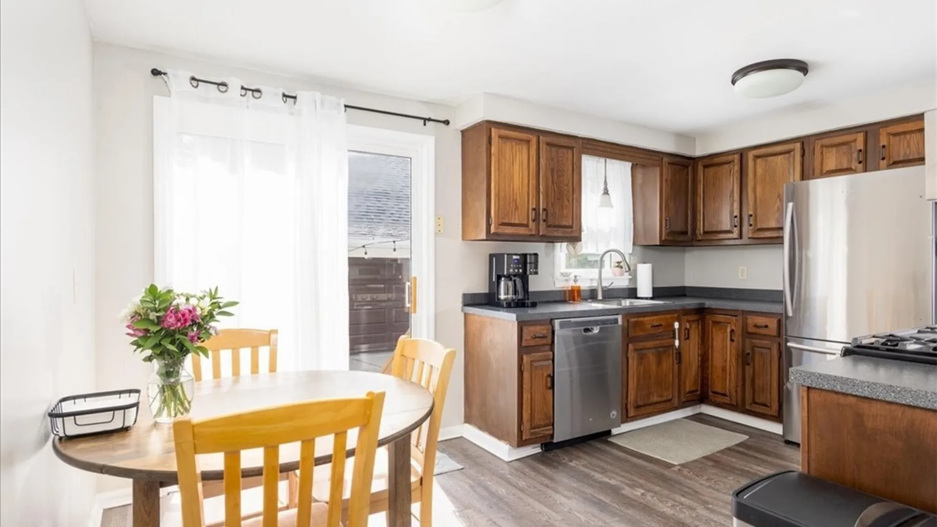 Property at 43 Oehman Boulevard, Cheektowaga, NY 14225 5
