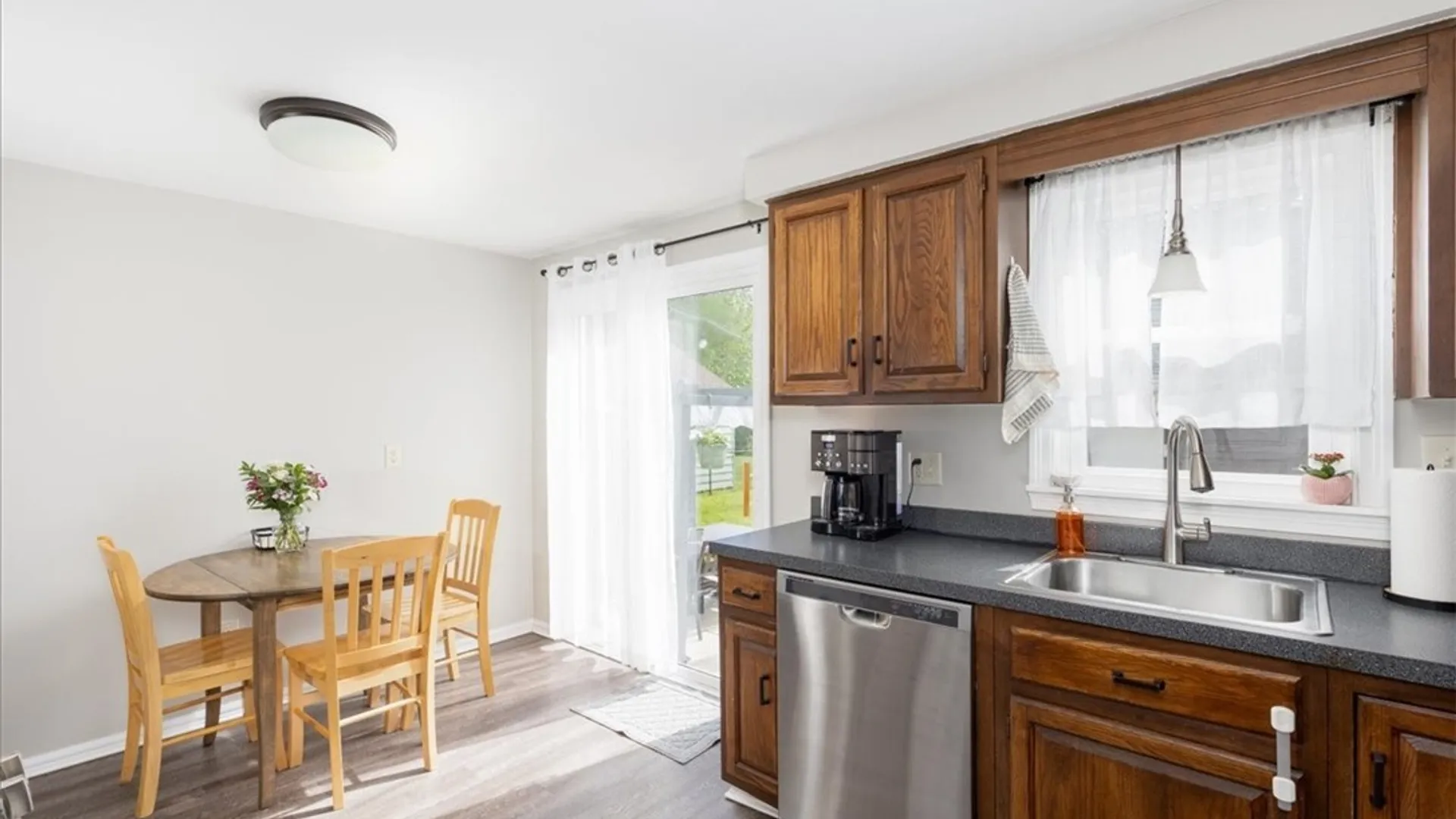 Property at 43 Oehman Boulevard, Cheektowaga, NY 14225 8