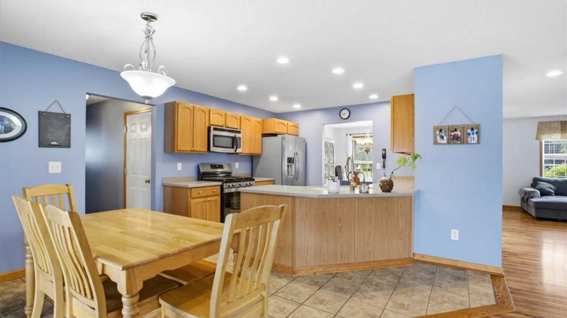 Property at 2305 Winterberry Drive, Hamburg, NY 14085 12