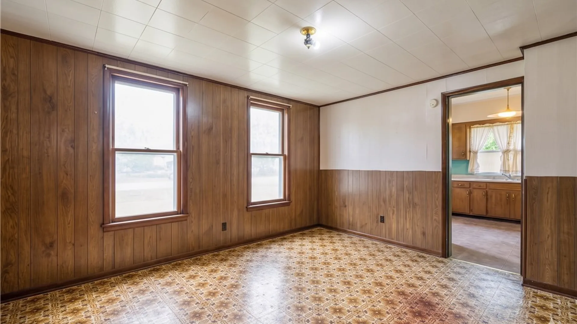 Property at 1823 Whitney Avenue, Niagara Falls, NY 14301 12