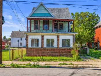 1823 Whitney Avenue, Niagara Falls, NY 14301