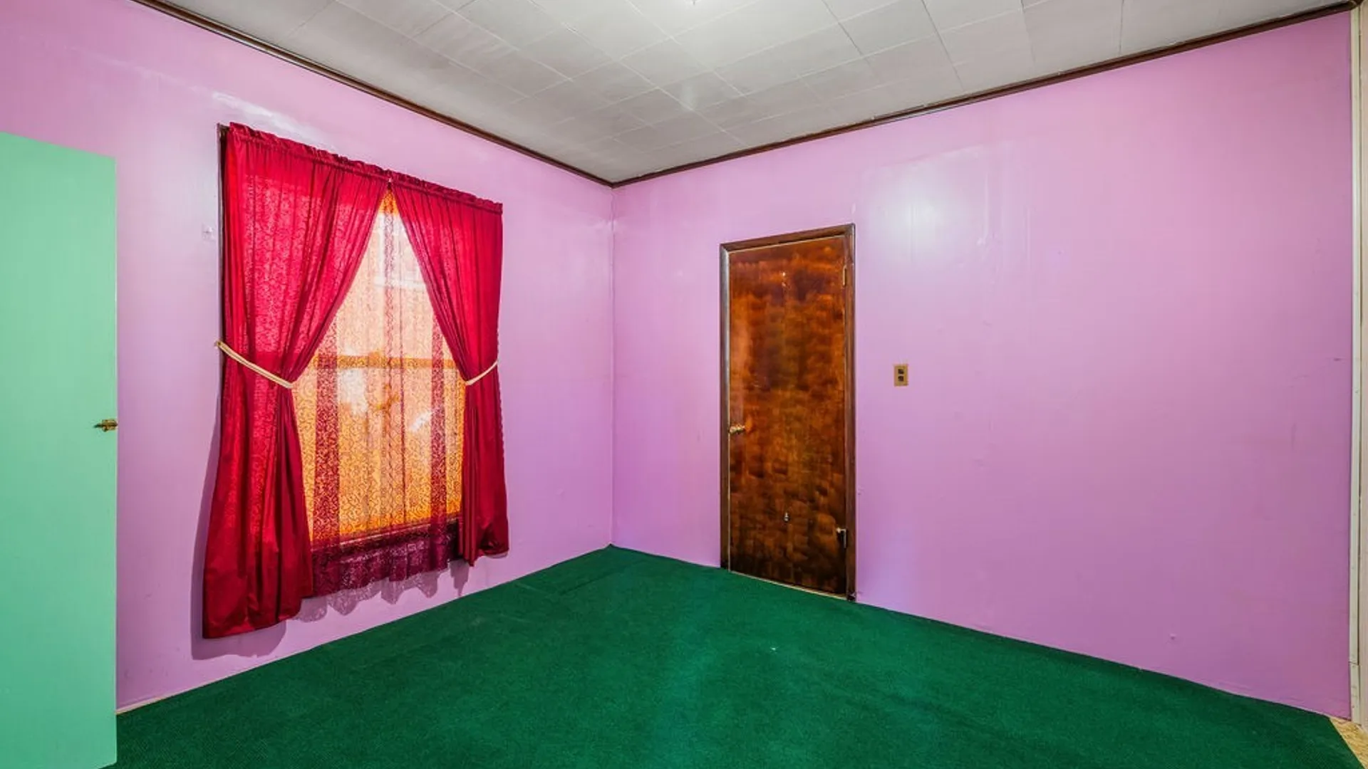 Property at 1823 Whitney Avenue, Niagara Falls, NY 14301 15
