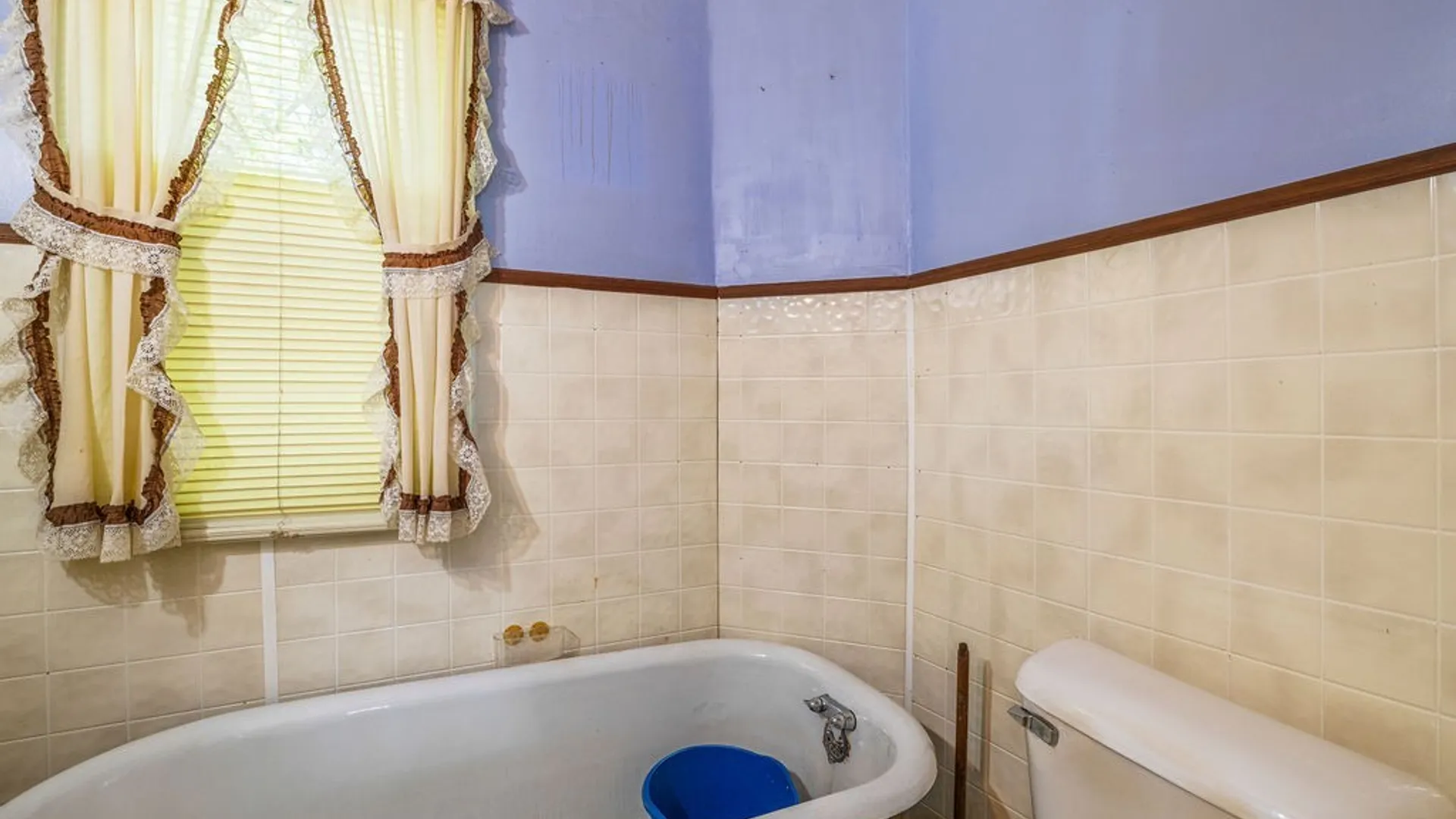 Property at 1823 Whitney Avenue, Niagara Falls, NY 14301 18