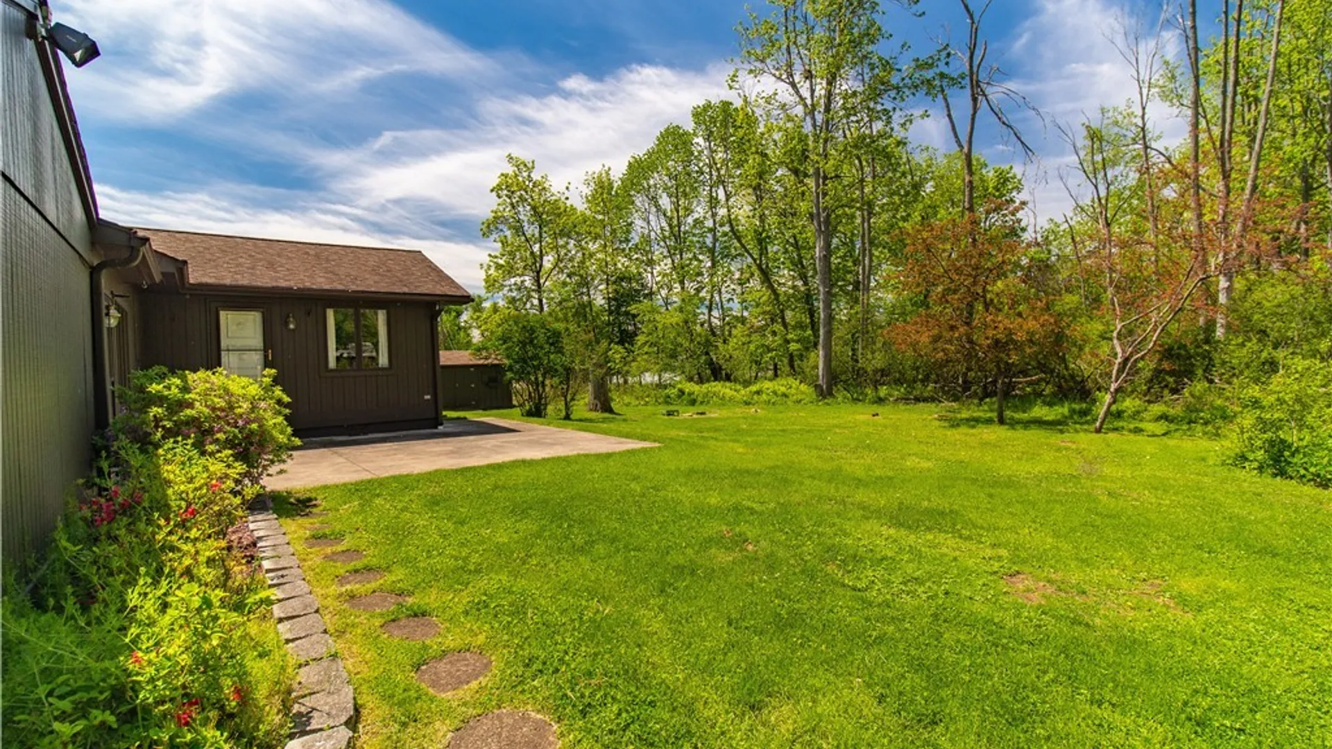 Property at 9 Gratiot Court, Dunkirk, NY 14048 11