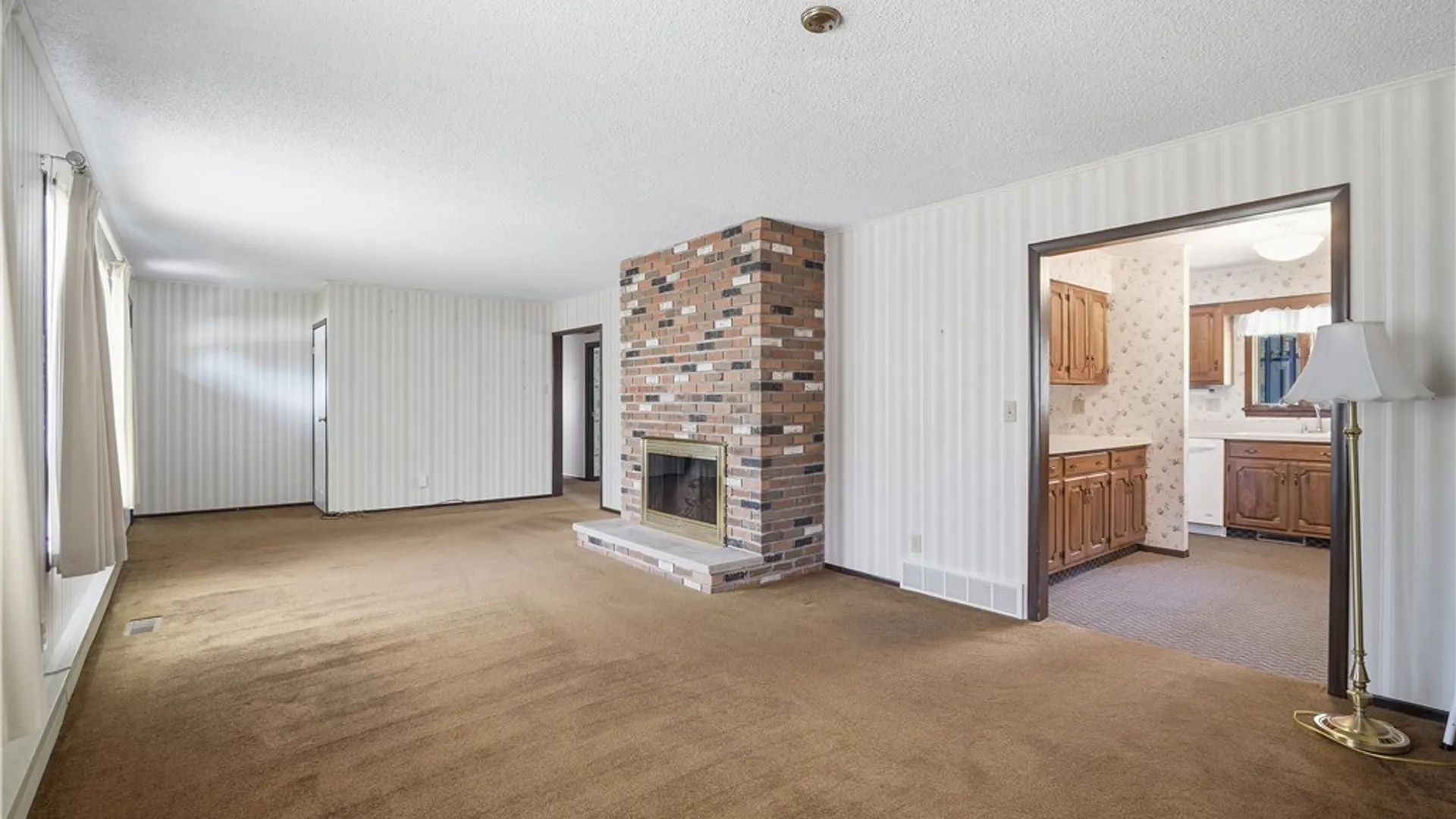 Property at 9 Gratiot Court, Dunkirk, NY 14048 21