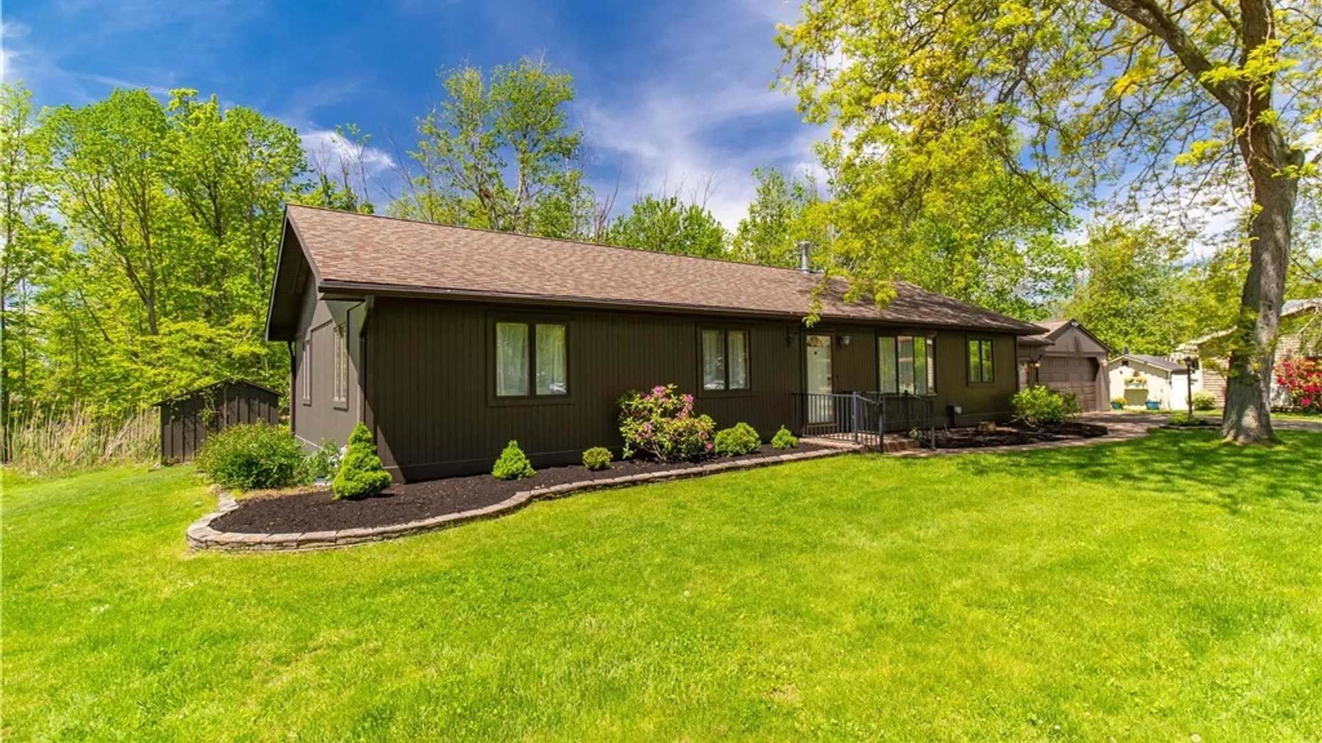Property at 9 Gratiot Court, Dunkirk, NY 14048 8