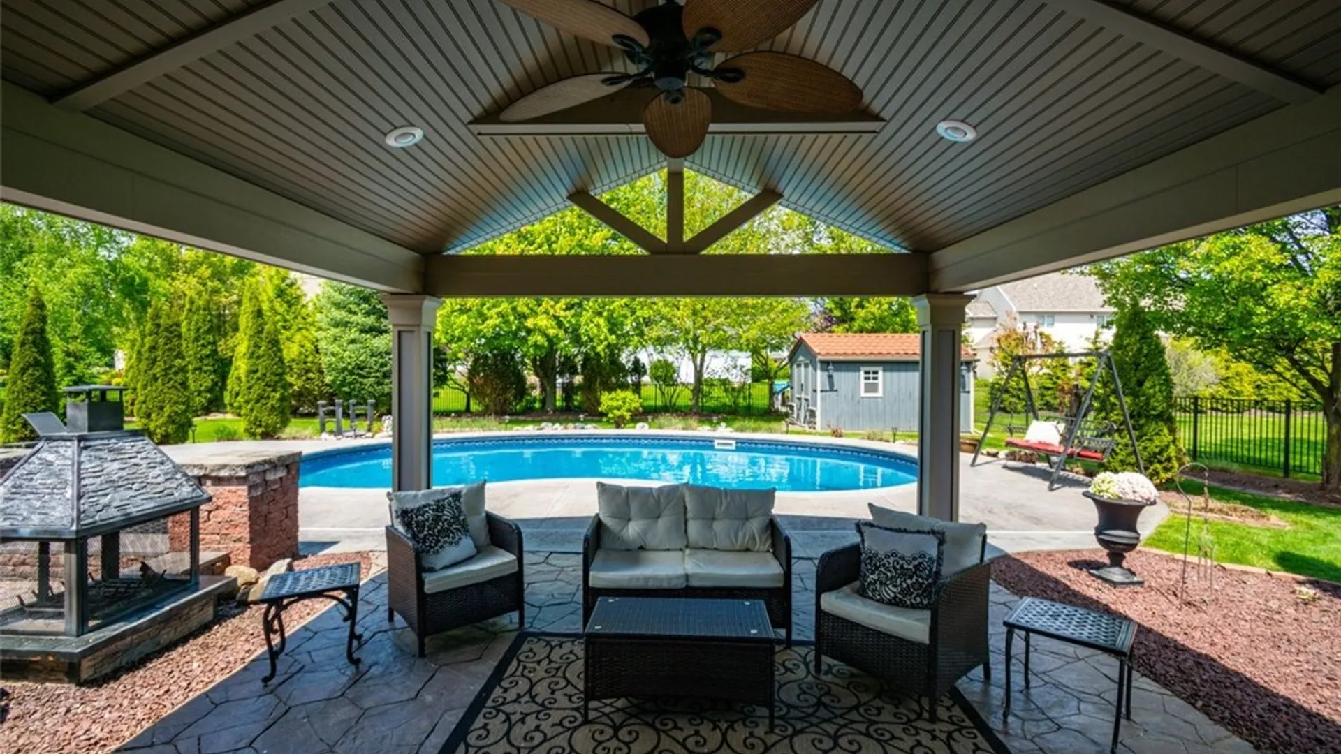 Property at 746 Hailey Dr, Webster, NY 14580 5