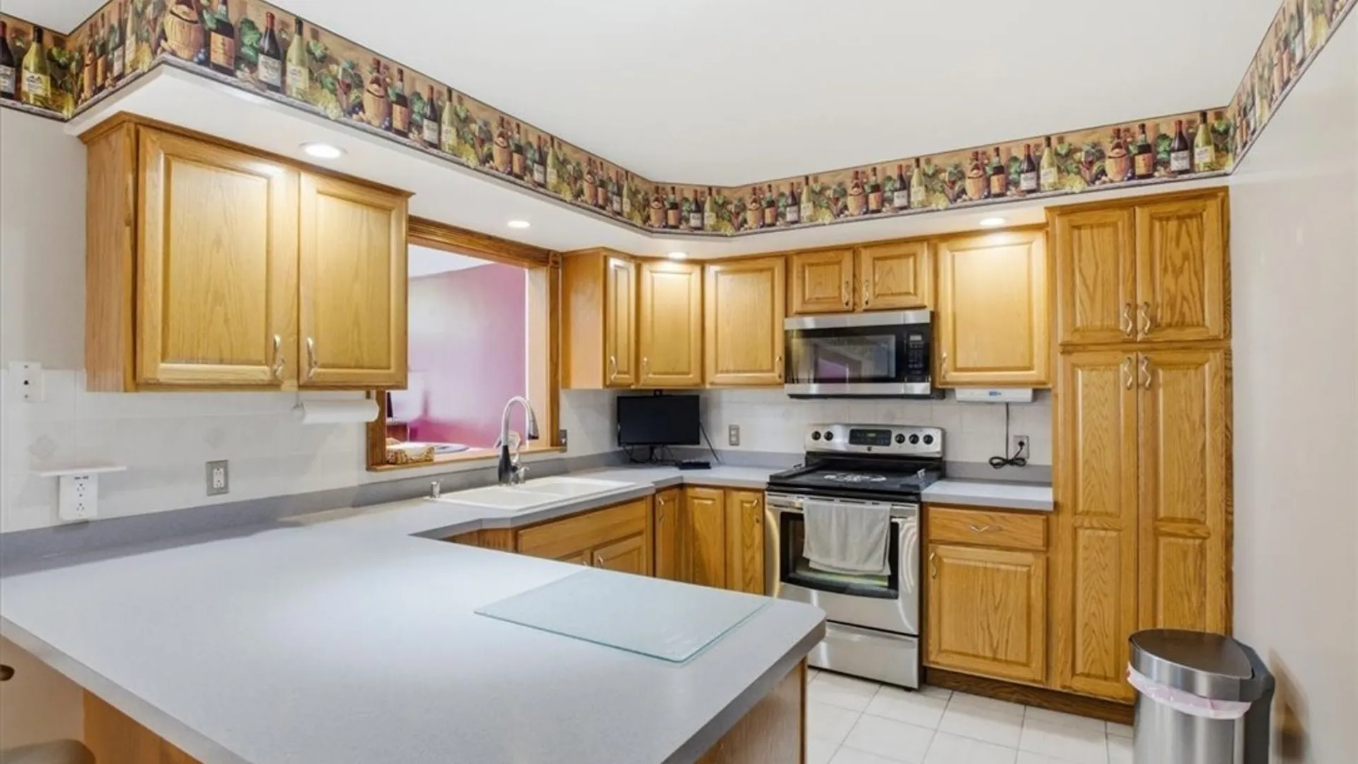 Property at 2 Cobblestone Court, Lancaster, NY 14086 13