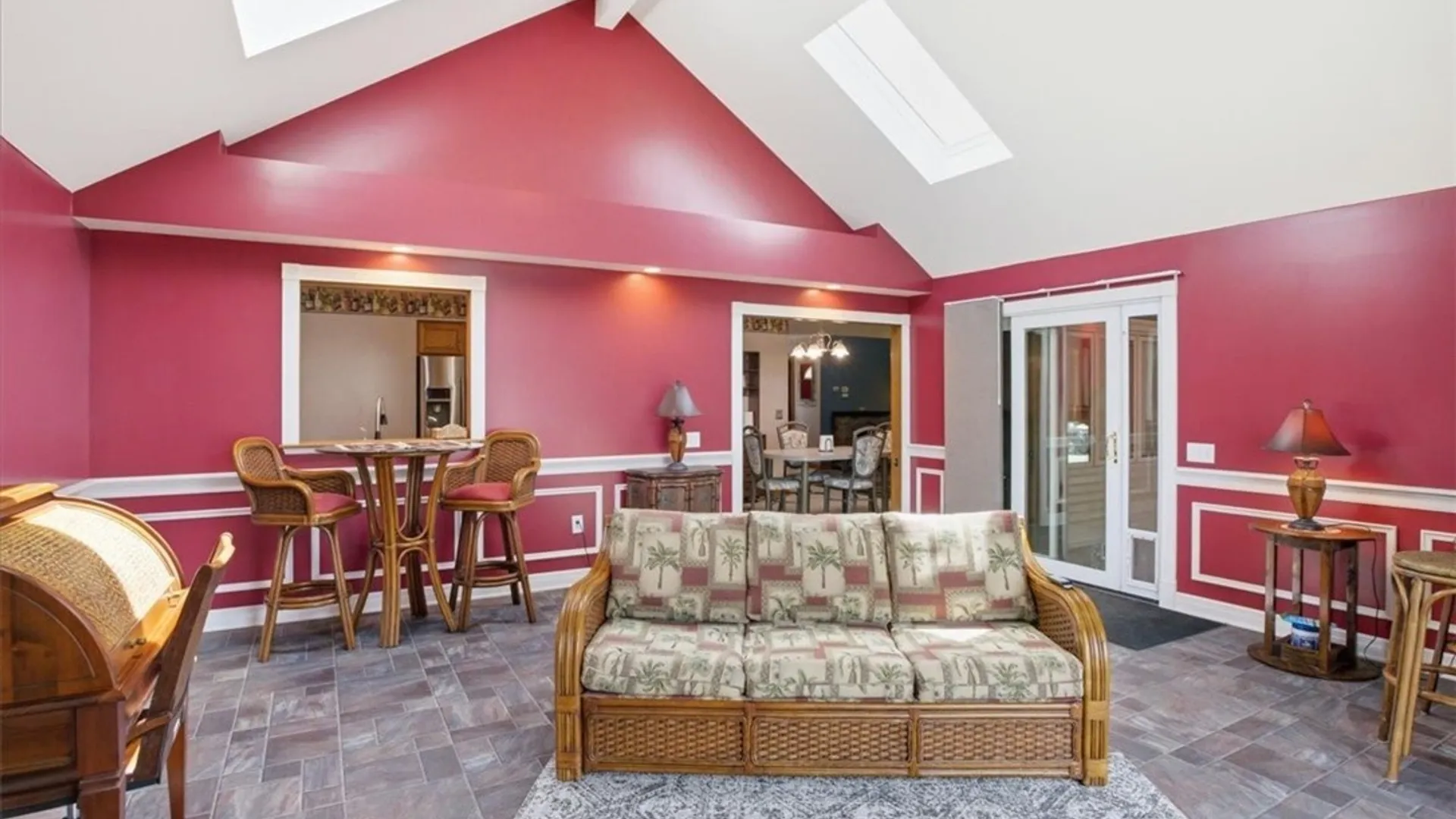 Property at 2 Cobblestone Court, Lancaster, NY 14086 18
