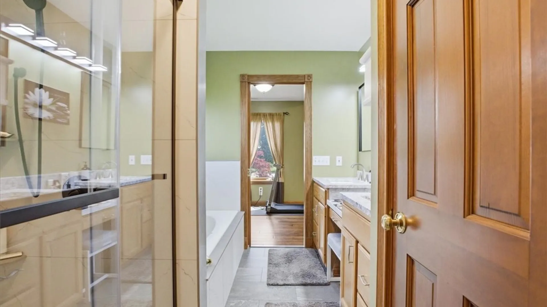 Property at 2 Cobblestone Court, Lancaster, NY 14086 22