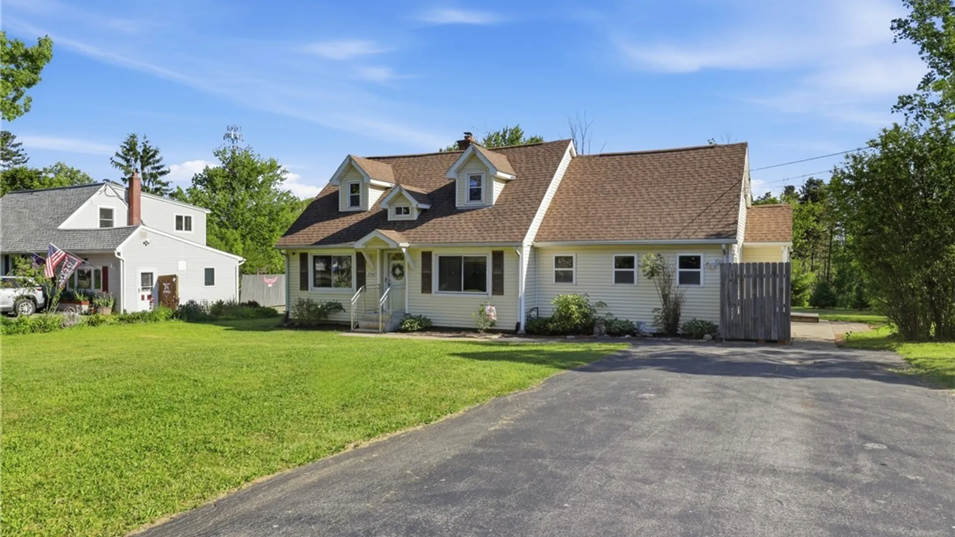 Property at 2940 Cloverbank Road, Hamburg, NY 14075 3