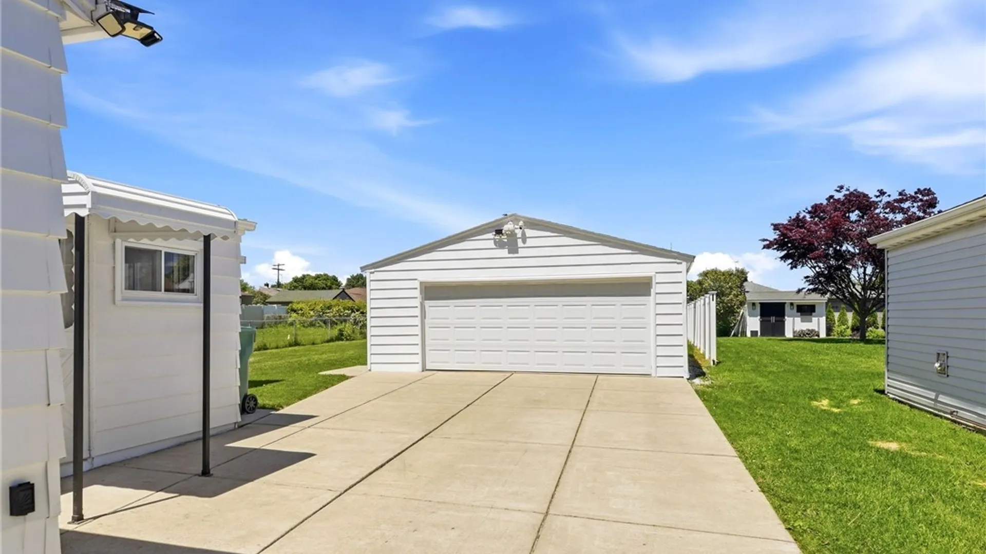 Property at 6906 Lindbergh Avenue, Niagara Falls, NY 14304 4