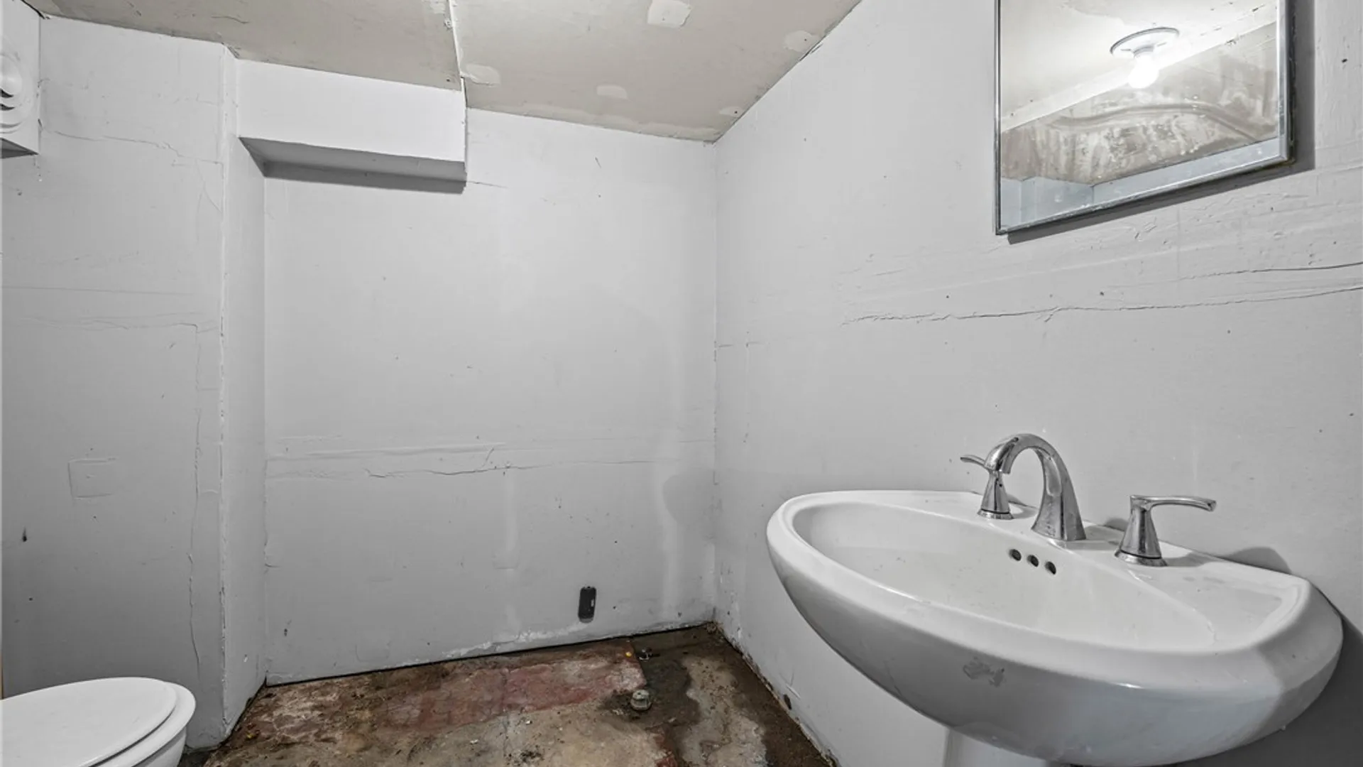 Property at 184 Curlew Street, Rochester, NY 14613 28