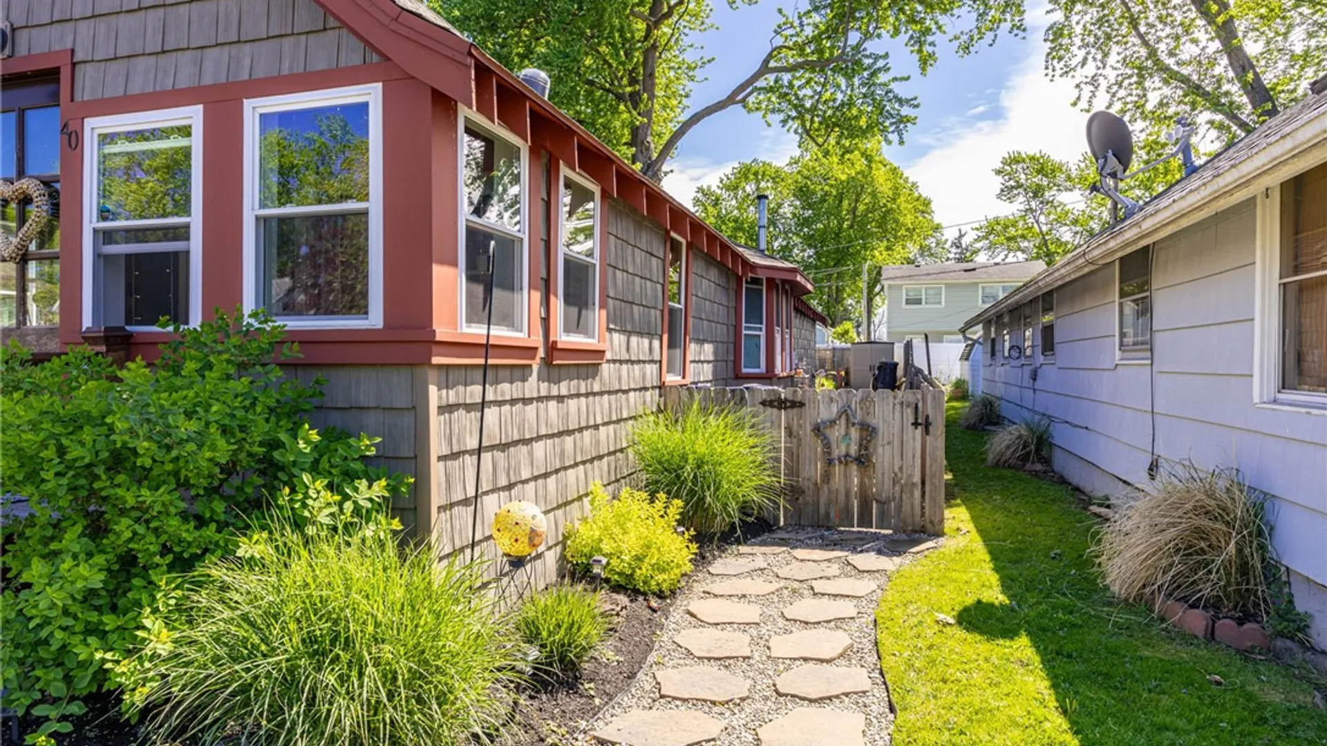 Property at 40 Bateau Terrace, Irondequoit, NY 14617 5