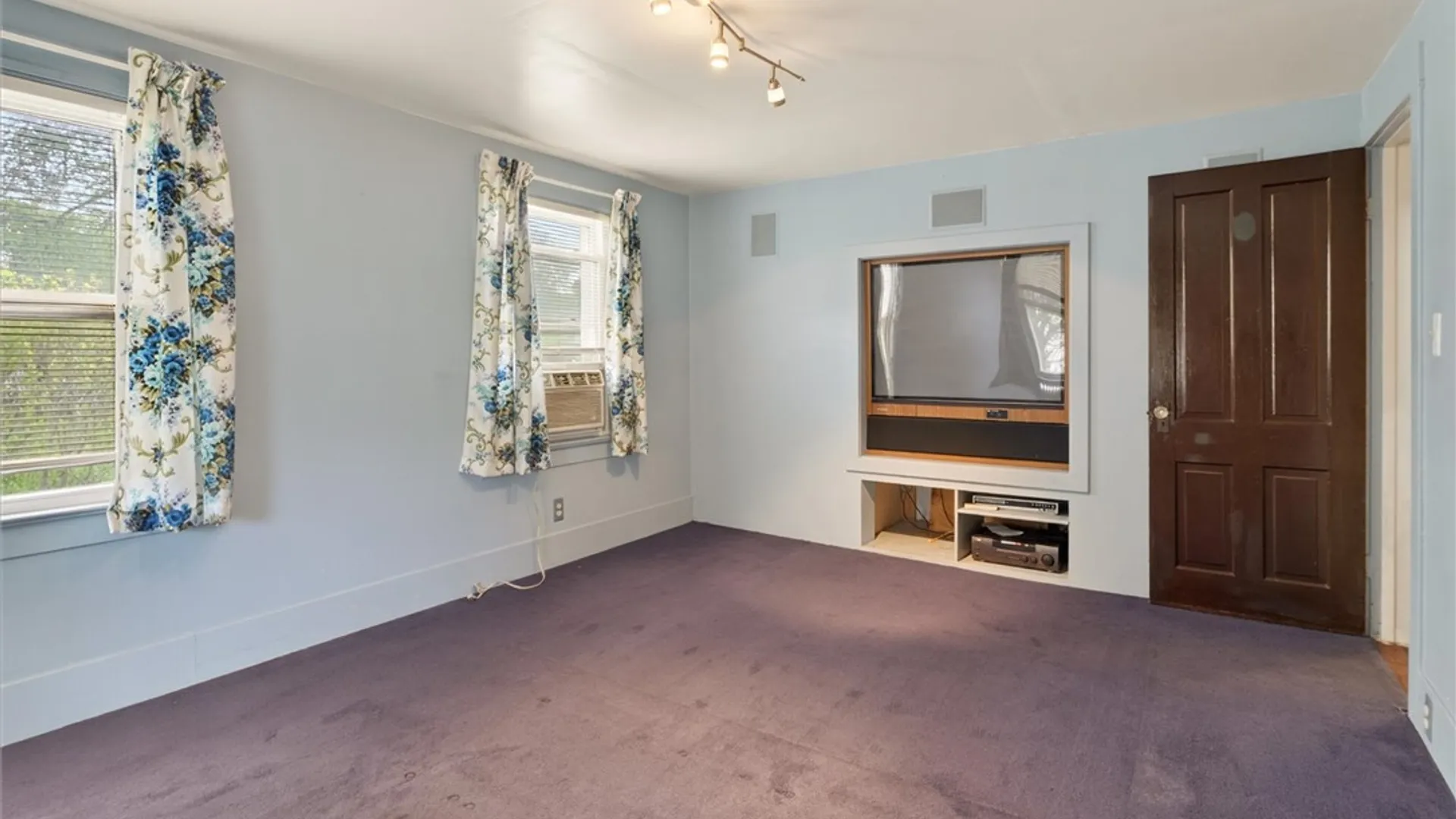 Property at 4461 Culver Road, Irondequoit, NY 14622 15