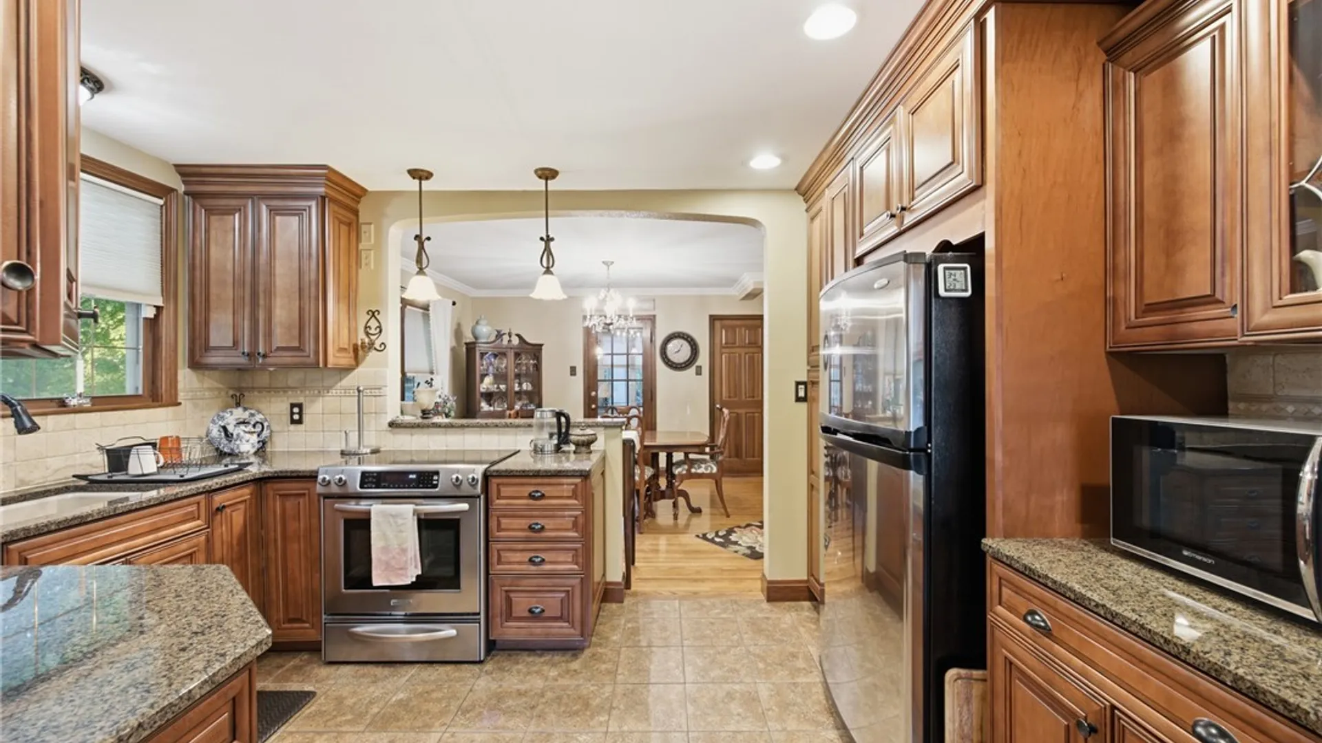 Property at 1306 Thorndale Avenue, Niagara Falls, NY 14305 10