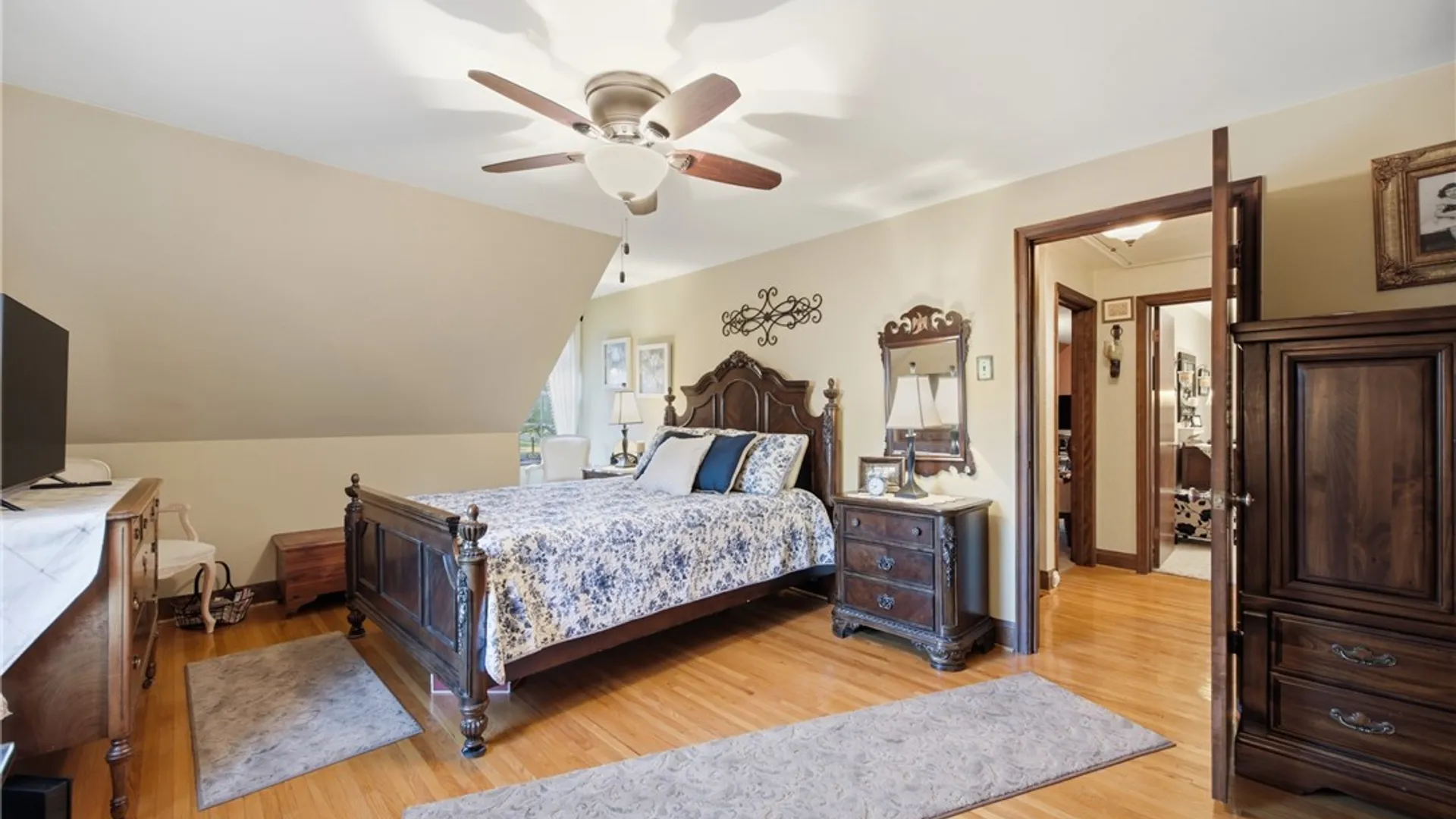 Property at 1306 Thorndale Avenue, Niagara Falls, NY 14305 16