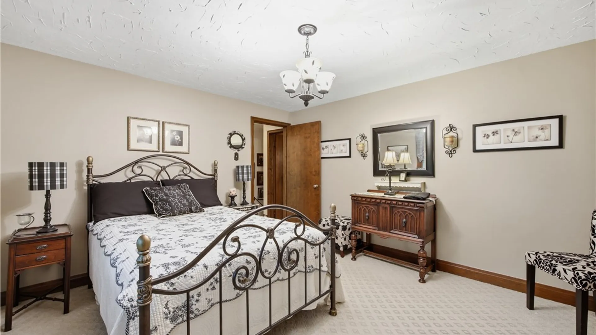 Property at 1306 Thorndale Avenue, Niagara Falls, NY 14305 19