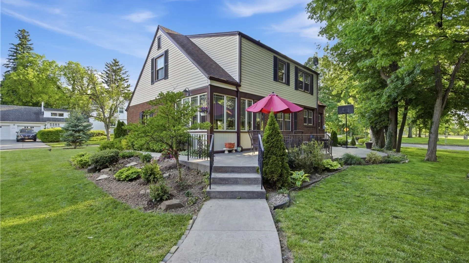 Property at 1306 Thorndale Avenue, Niagara Falls, NY 14305 25