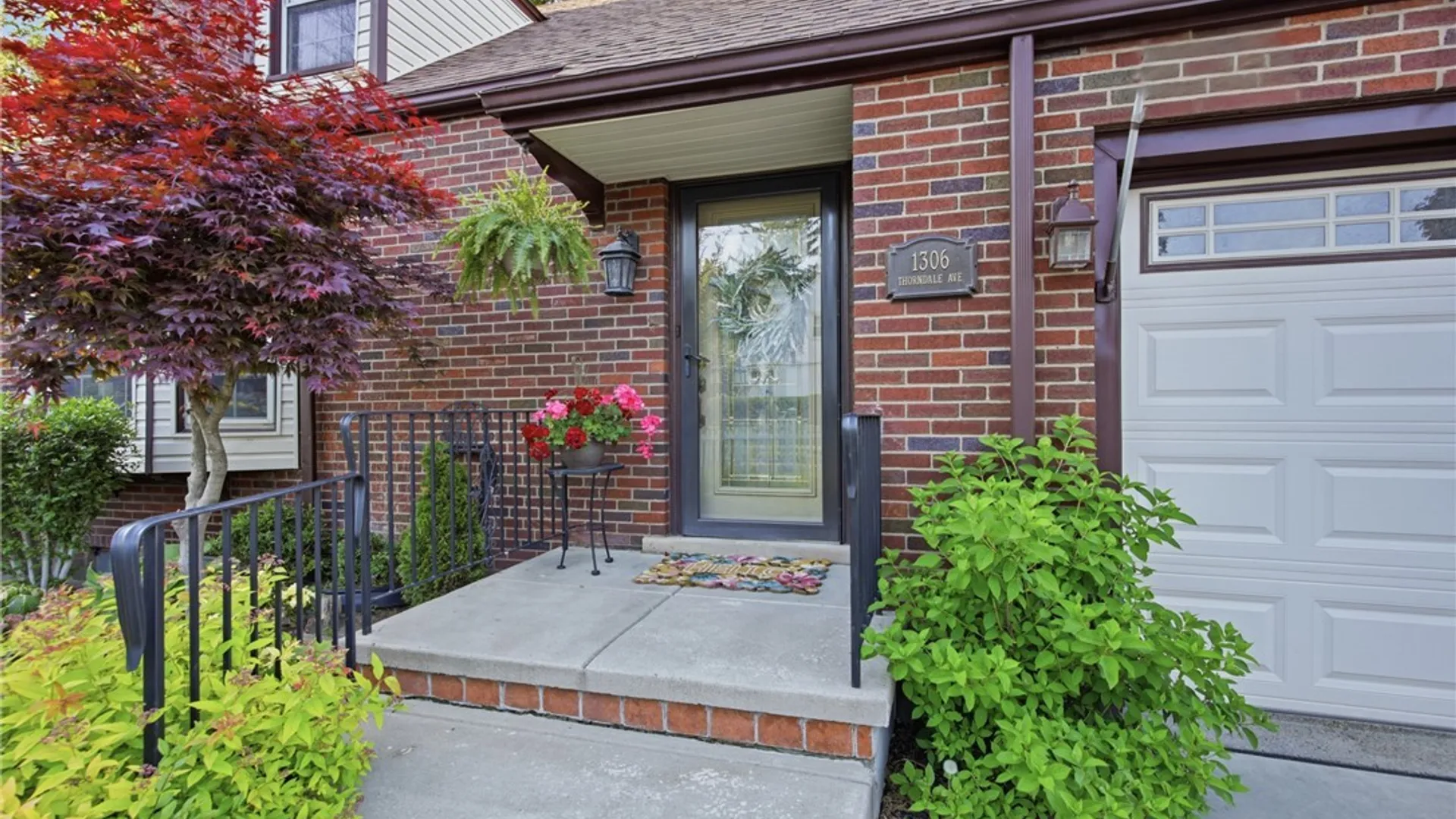 Property at 1306 Thorndale Avenue, Niagara Falls, NY 14305 3