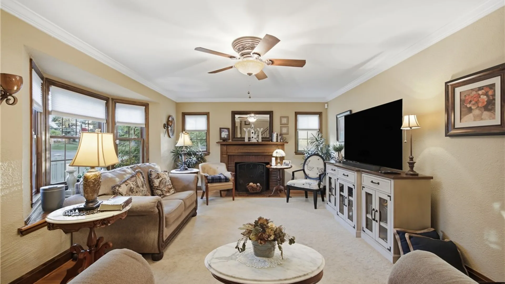 Property at 1306 Thorndale Avenue, Niagara Falls, NY 14305 5