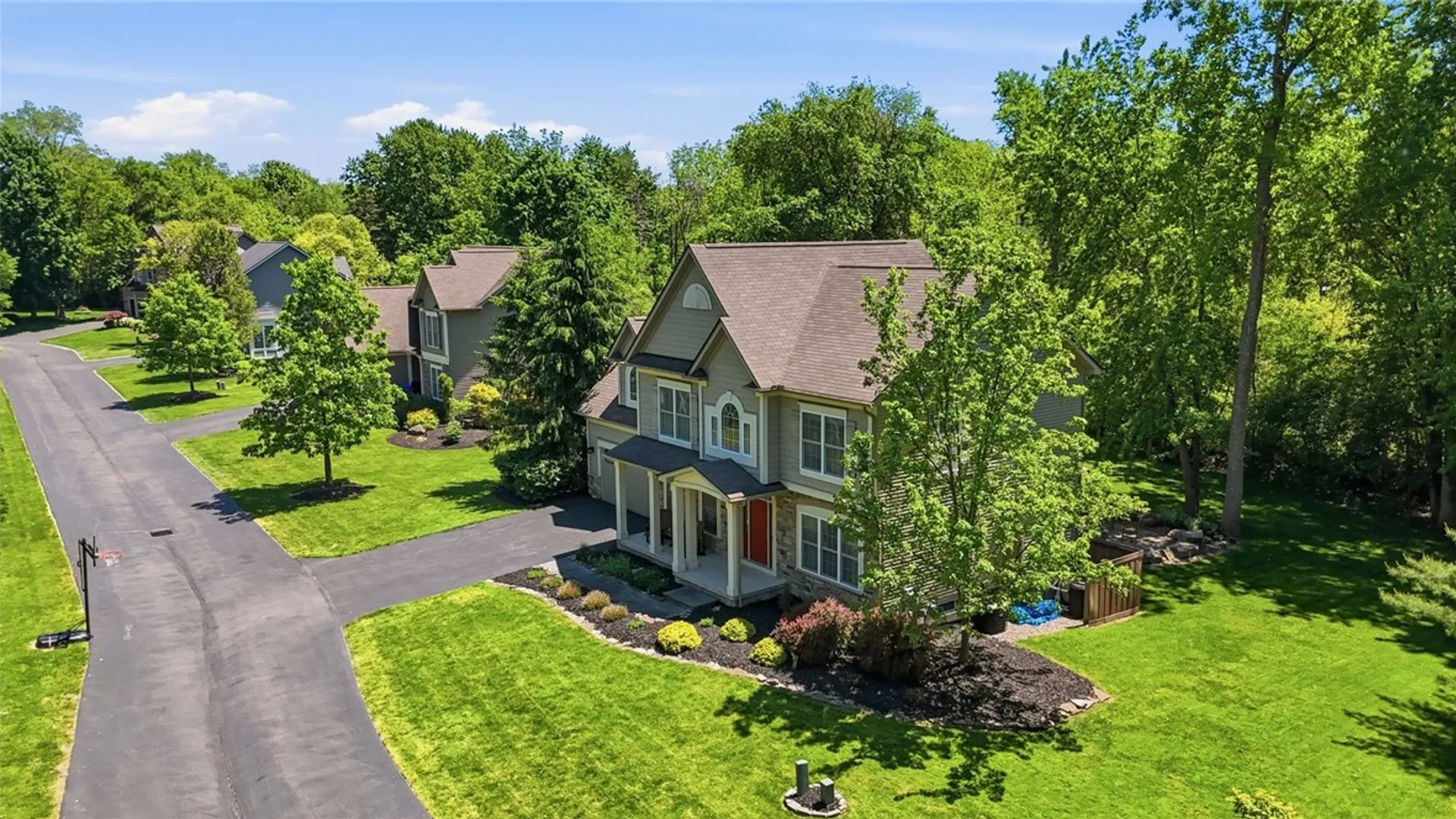 Property at 6 Fernstone Lane, Penfield, NY 14526 45
