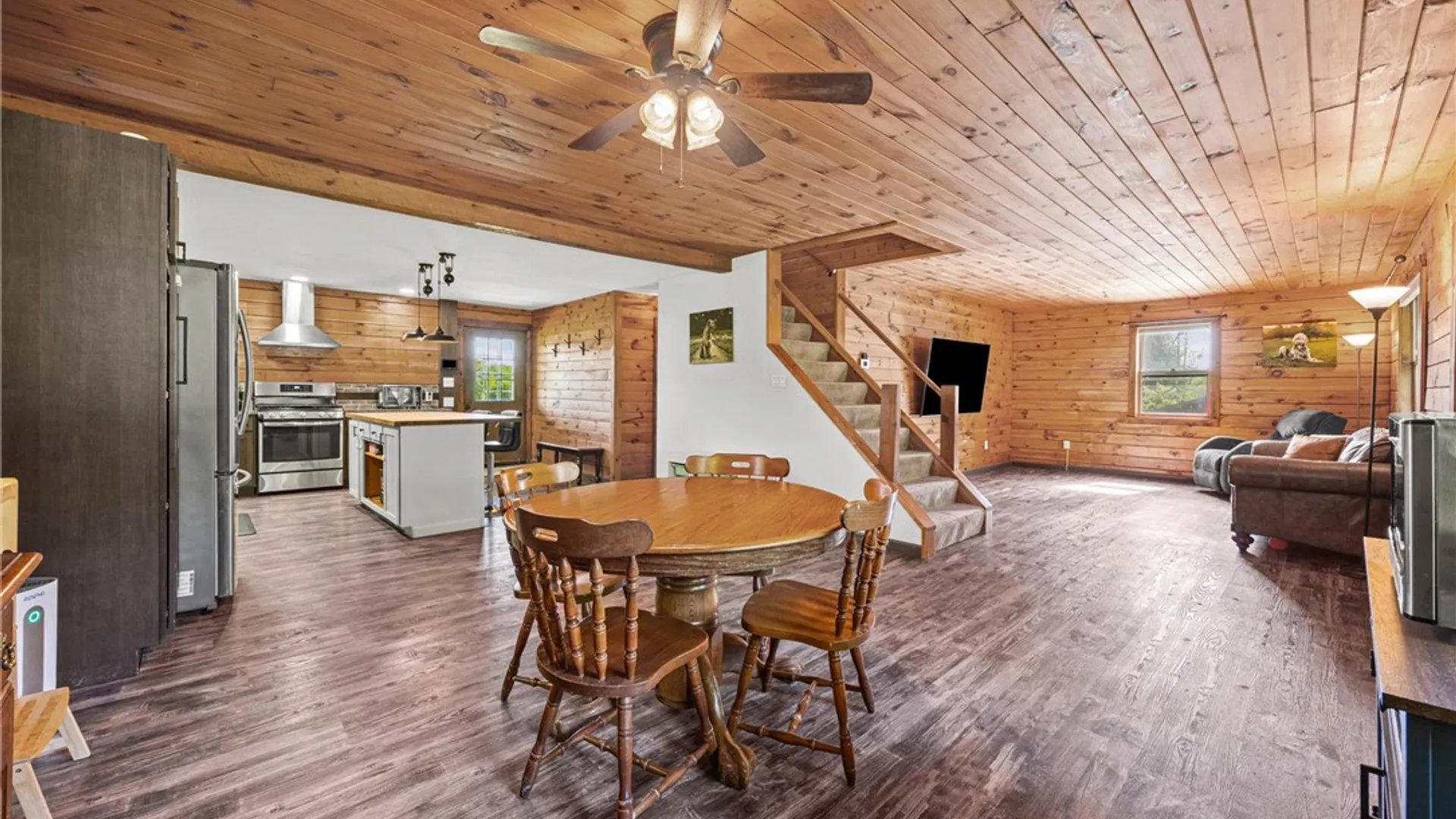 Property at 2041 Sherburne Road, Walworth, NY 14568 13