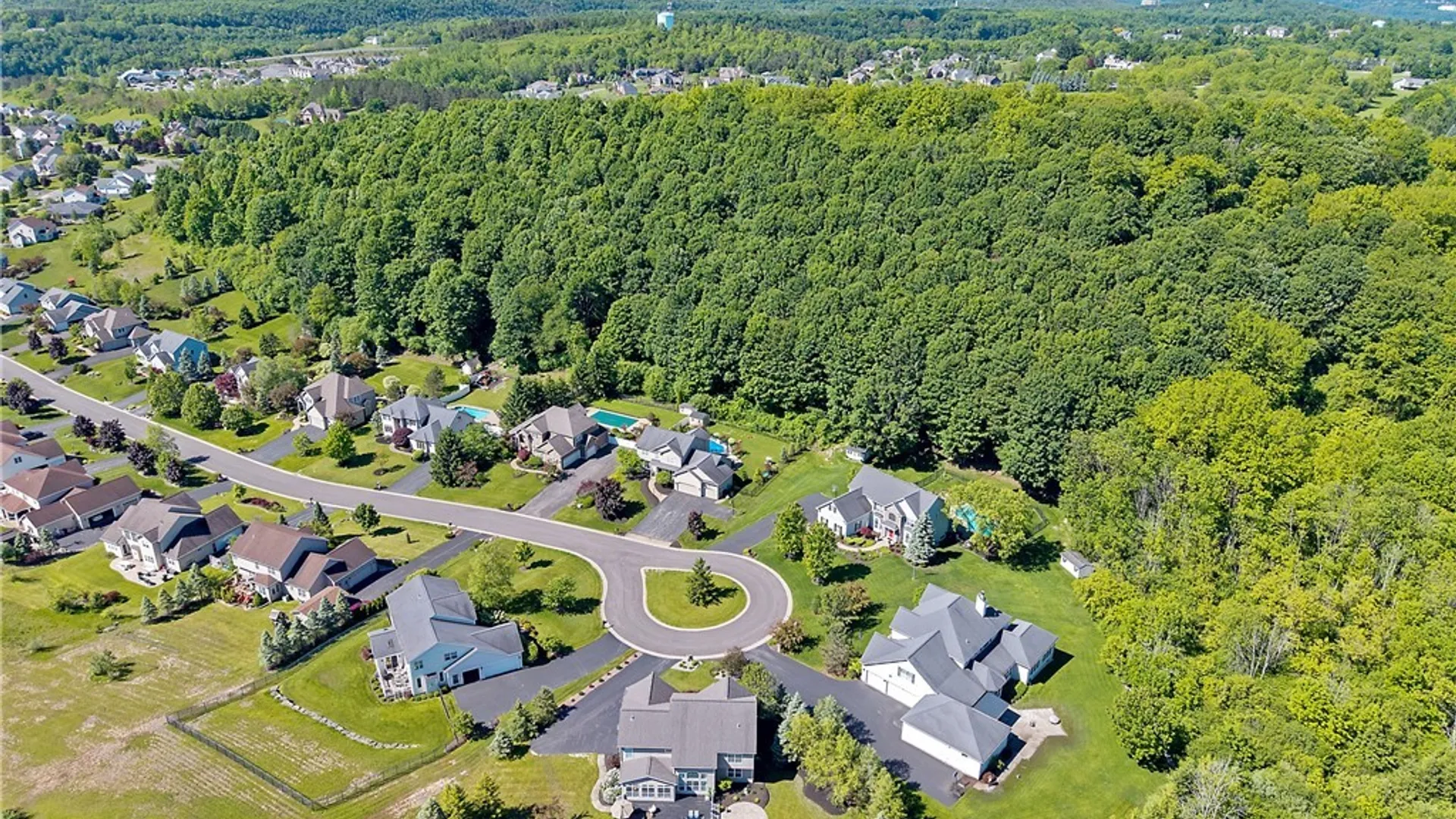 Property at 6308 Tulipwood Lane, DeWitt, NY 13078 12